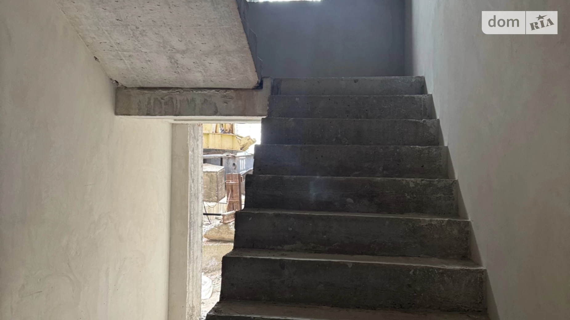 Продается 2-комнатная квартира 53 кв. м в Ивано-Франковске, ул. Урожайная, 5 - фото 3