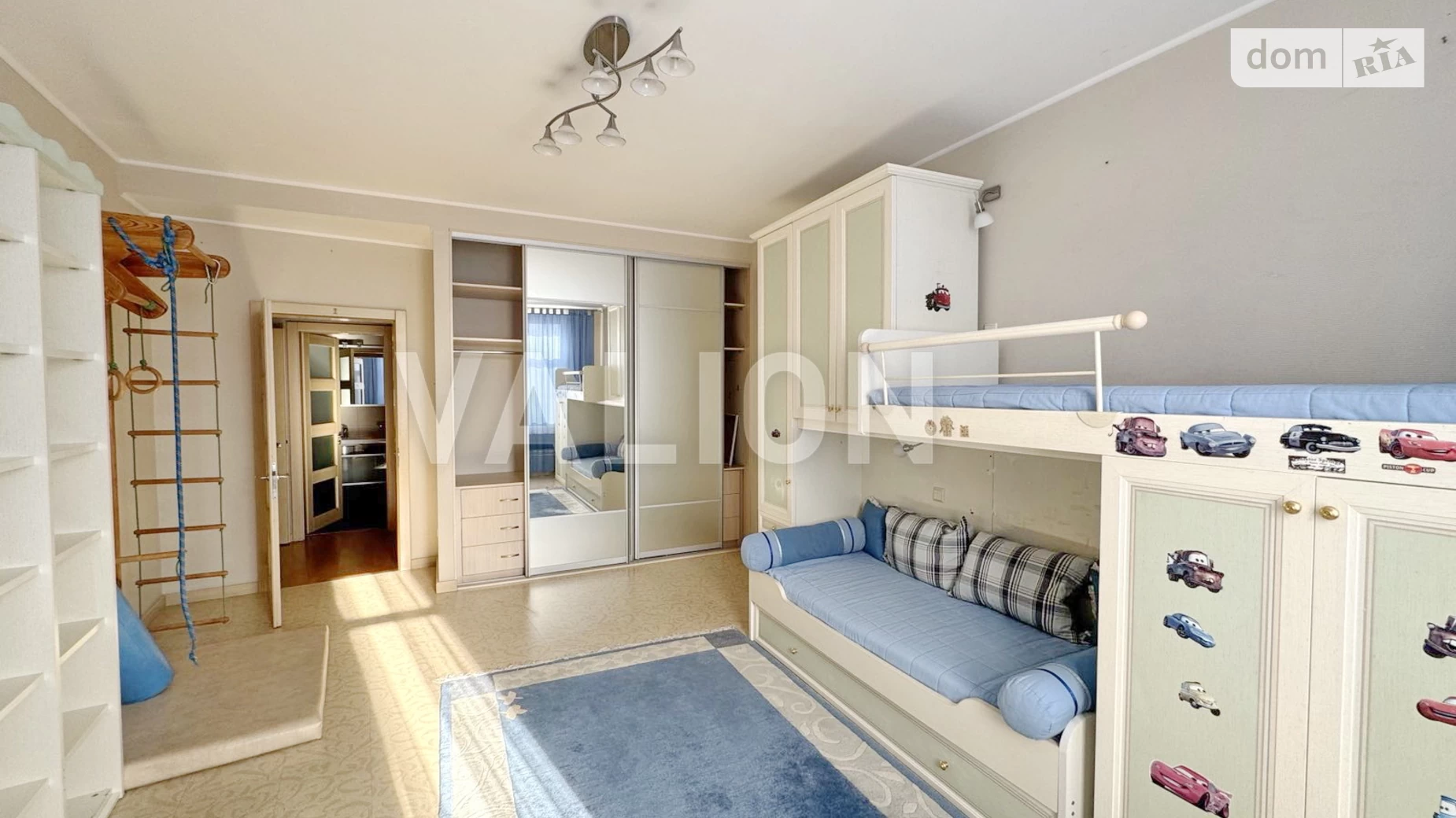 Продается 3-комнатная квартира 157.1 кв. м в Киеве, ул. Юрия Ильенко, 18Б - фото 4