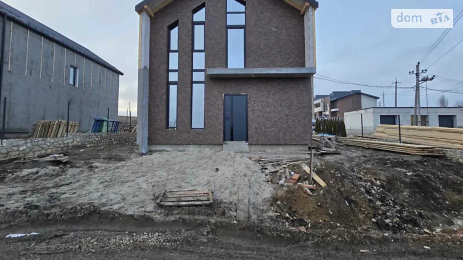 Продается дом на 2 этажа 130 кв. м с бассейном, цена: 88000 $ - фото 3
