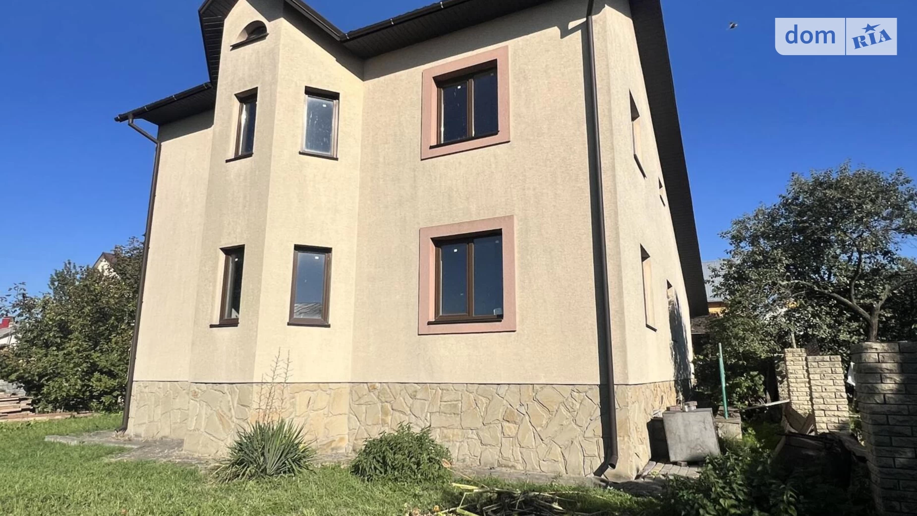 Продается дом на 2 этажа 269 кв. м с верандой, цена: 145000 $ - фото 2