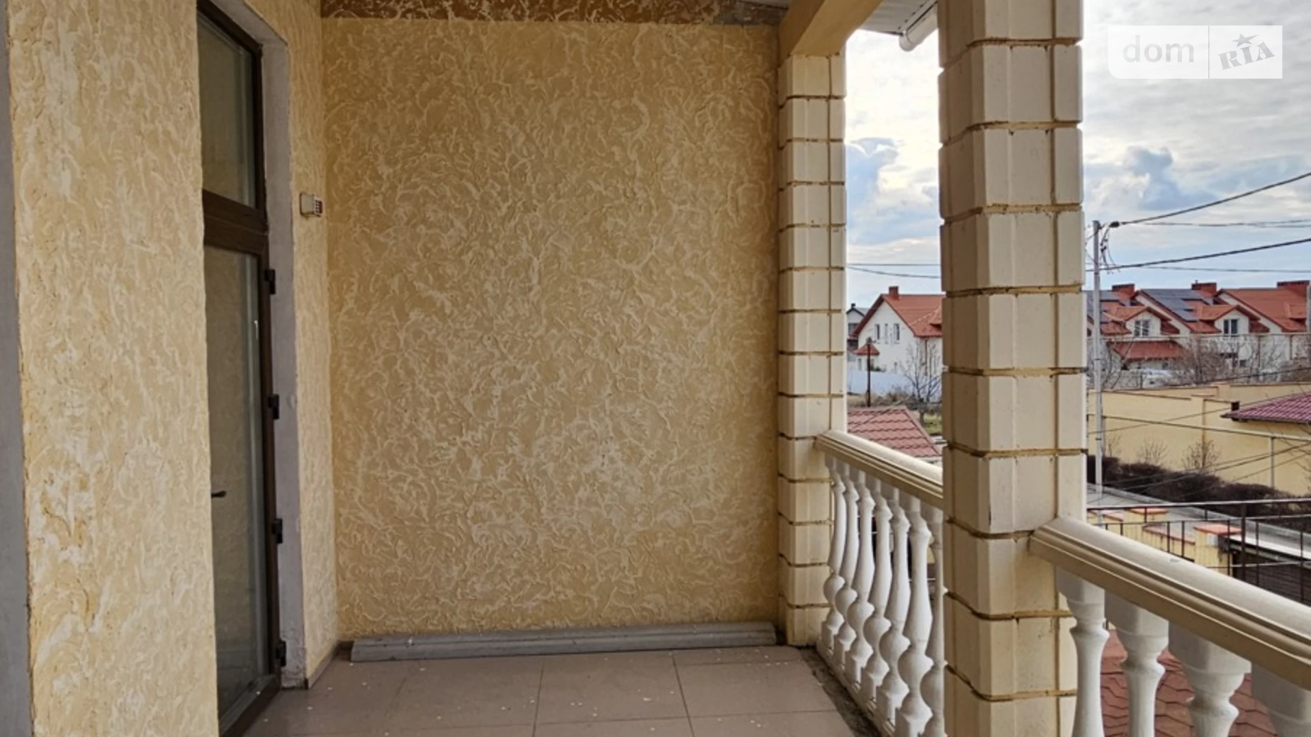 Продается дом на 3 этажа 250 кв. м с подвалом, цена: 310000 $ - фото 3