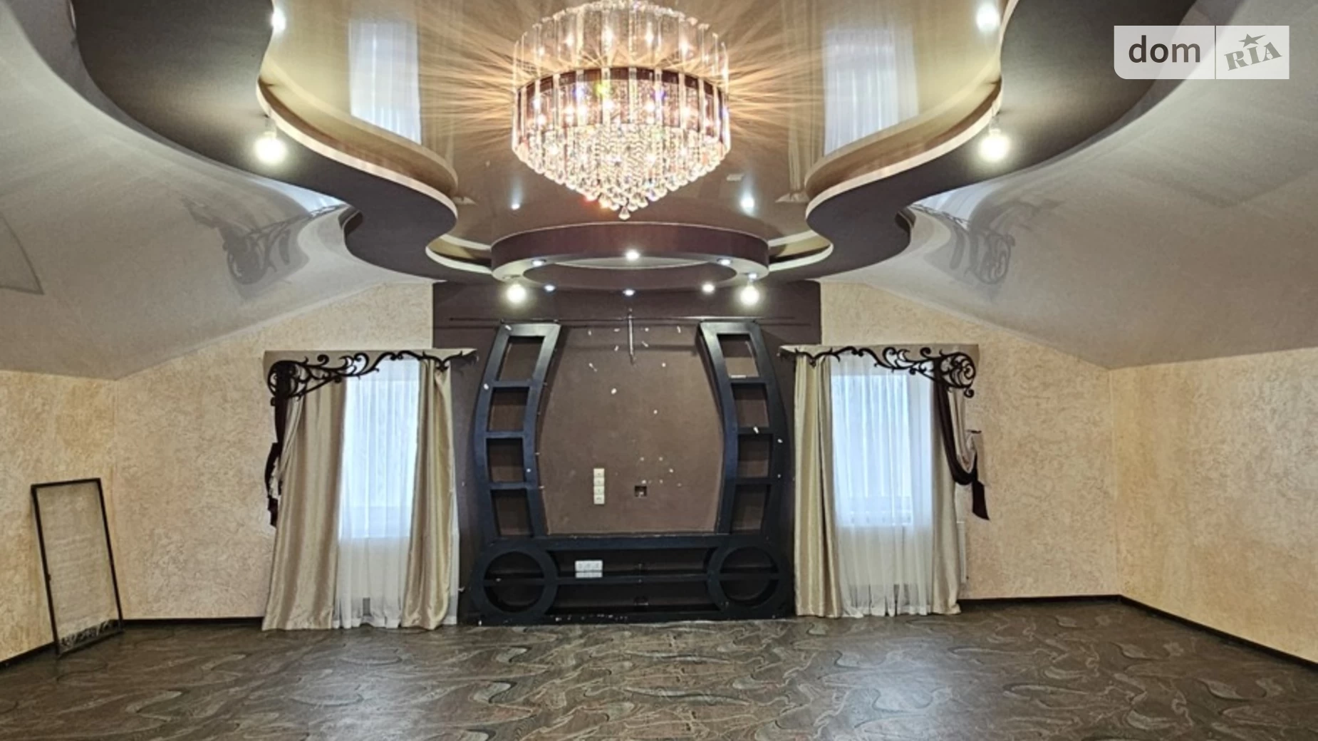 Продается дом на 3 этажа 250 кв. м с подвалом, цена: 310000 $ - фото 5