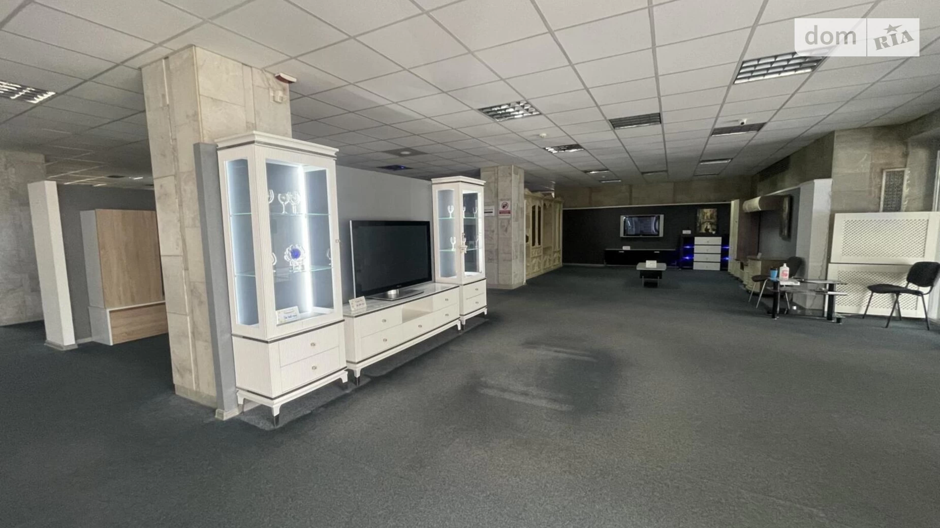 Сдается в аренду помещения свободного назначения 700 кв. м в 3-этажном здании, цена: 245000 грн - фото 3