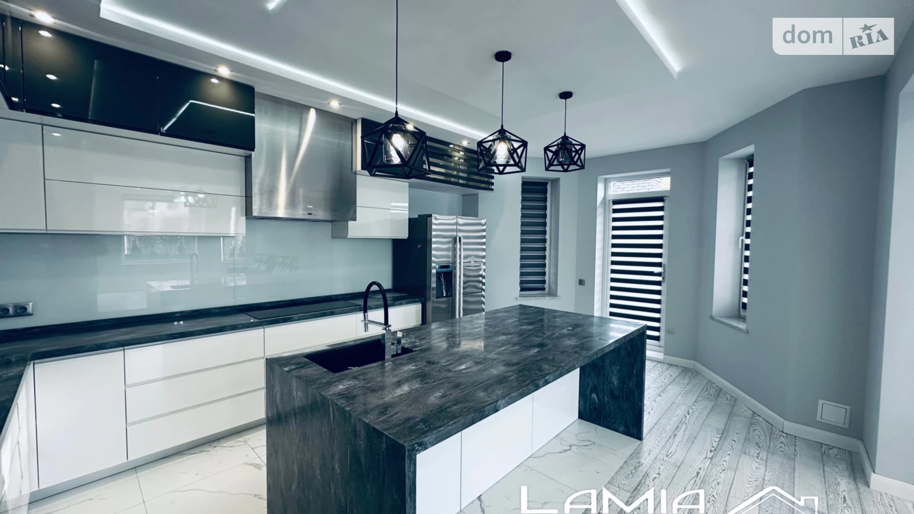 Продается дом на 2 этажа 240 кв. м с участком, цена: 340000 $ - фото 2