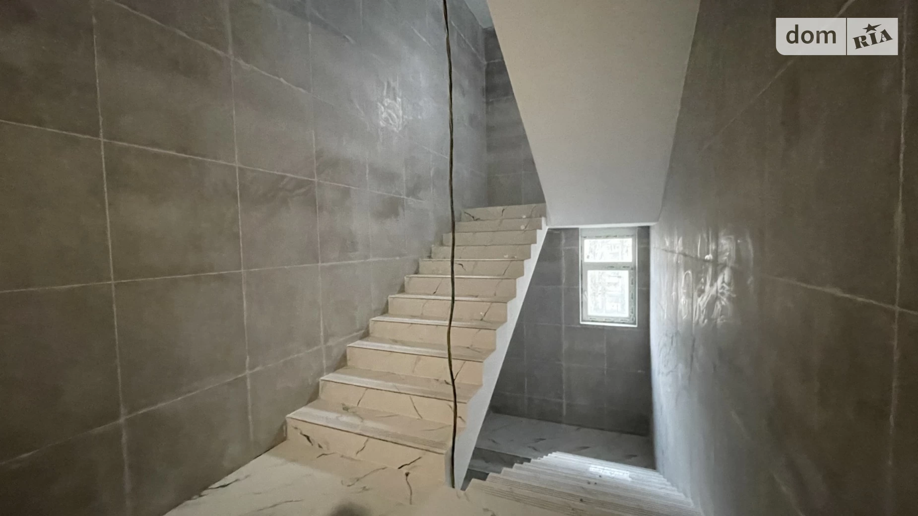 Продается 2-комнатная квартира 70 кв. м в Одессе, ул. Космонавтов - фото 2