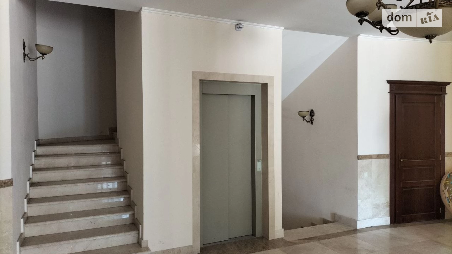 Продается 2-комнатная квартира 96 кв. м в Одессе, ул. Львовская, 74 - фото 2