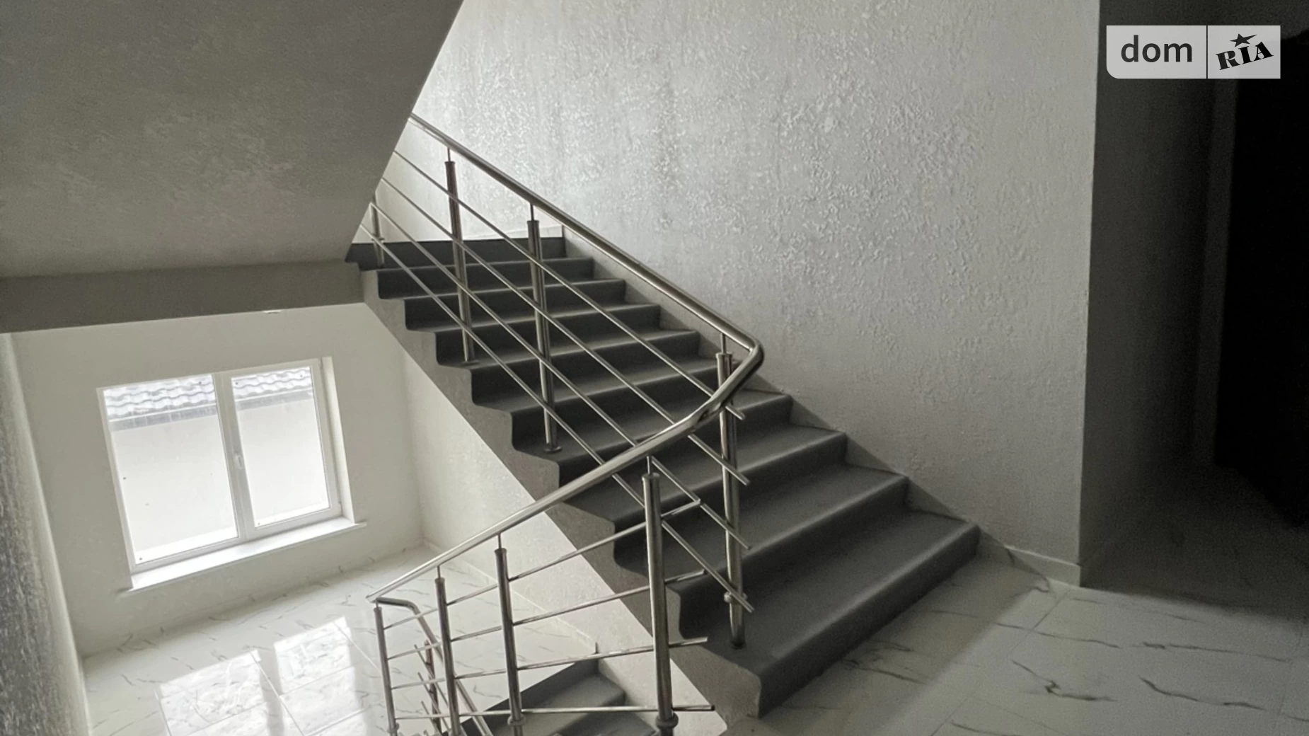 Продається 2-кімнатна квартира 64.1 кв. м у Рівному, цена: 3487040 $ - фото 2