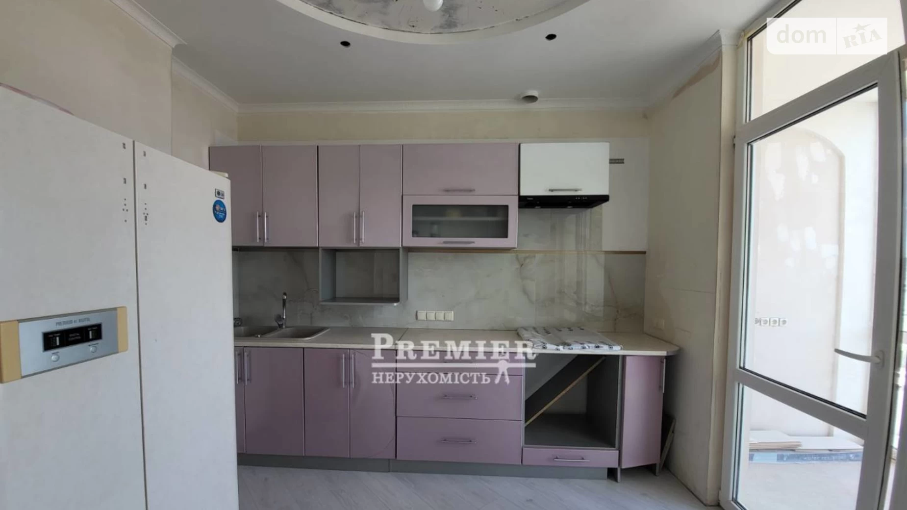 Продається 1-кімнатна квартира 49 кв. м у Одесі, просп. Небесної Сотні - фото 3