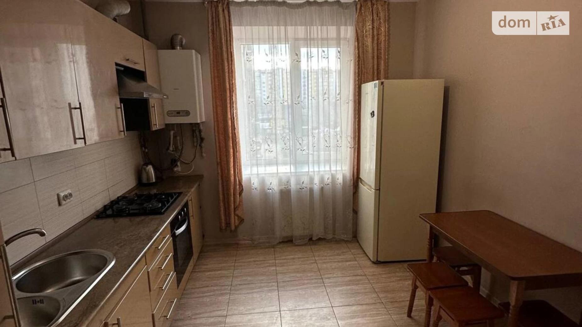 Продається 2-кімнатна квартира 69.4 кв. м у Івано-Франківську, вул. Галицька - фото 2