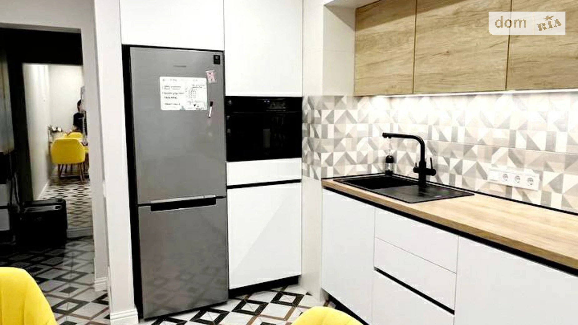 Продается 3-комнатная квартира 64.8 кв. м в Днепре, ул. Кондратюка Юрия, 1 - фото 2