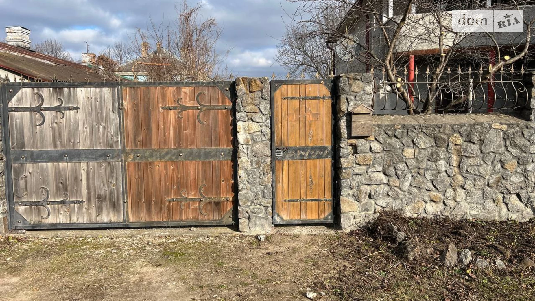 Продается дом на 2 этажа 198 кв. м с бассейном, цена: 56000 $ - фото 2