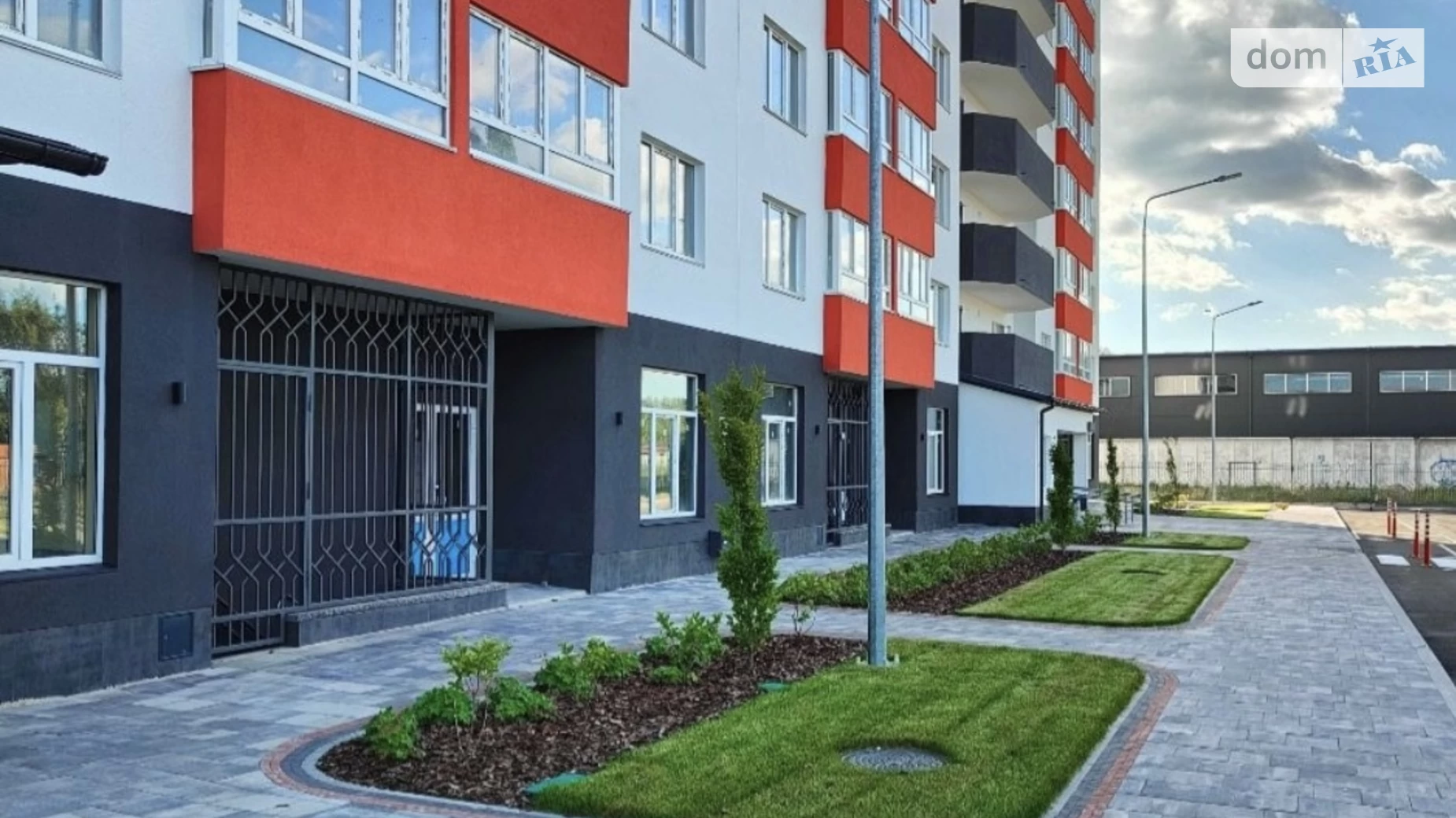 Продается 1-комнатная квартира 43 кв. м в Броварах, ул. Симона Петлюры, 28 - фото 2