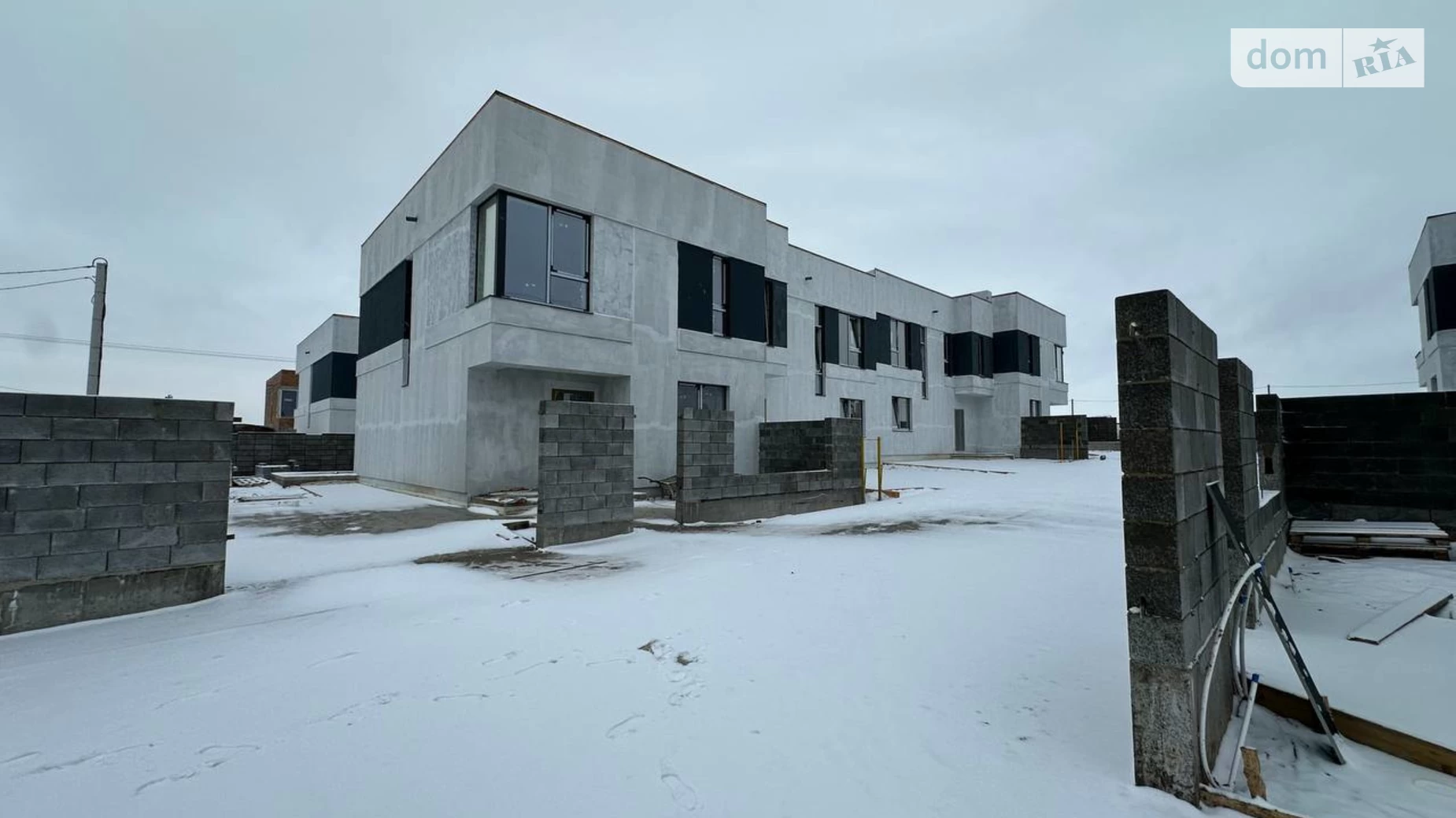 ул. Сергея Голубева, 20 Ровно КГ Jaguar, цена: 95000 $ - фото 3
