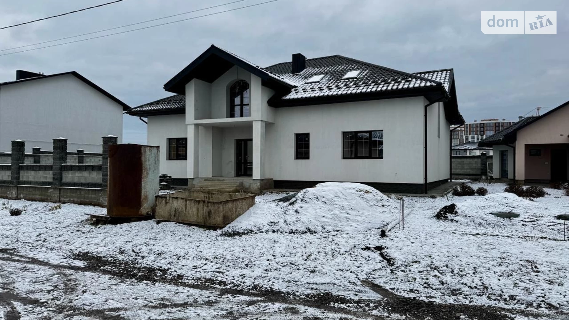 Продается дом на 2 этажа 270 кв. м с бассейном, цена: 275000 $ - фото 5