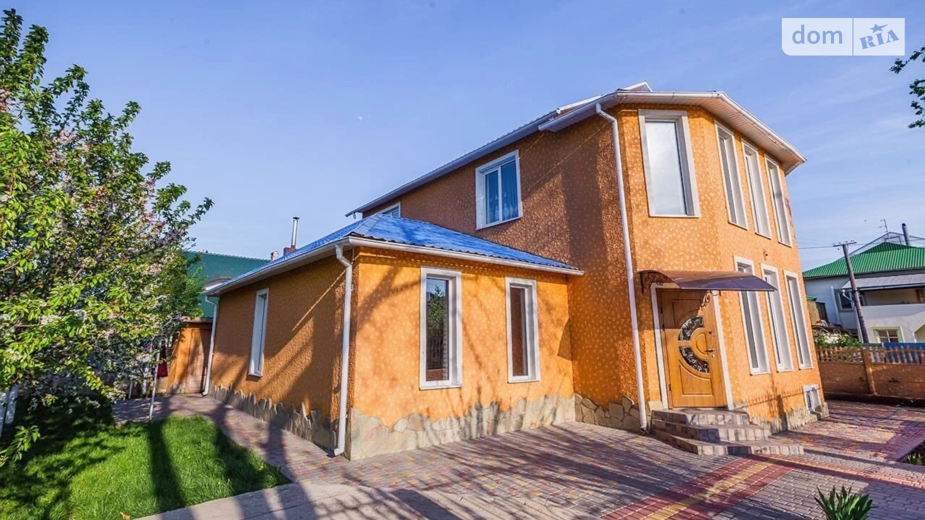 Продається будинок 3 поверховий 300 кв. м з бесідкою, цена: 90000 $ - фото 2