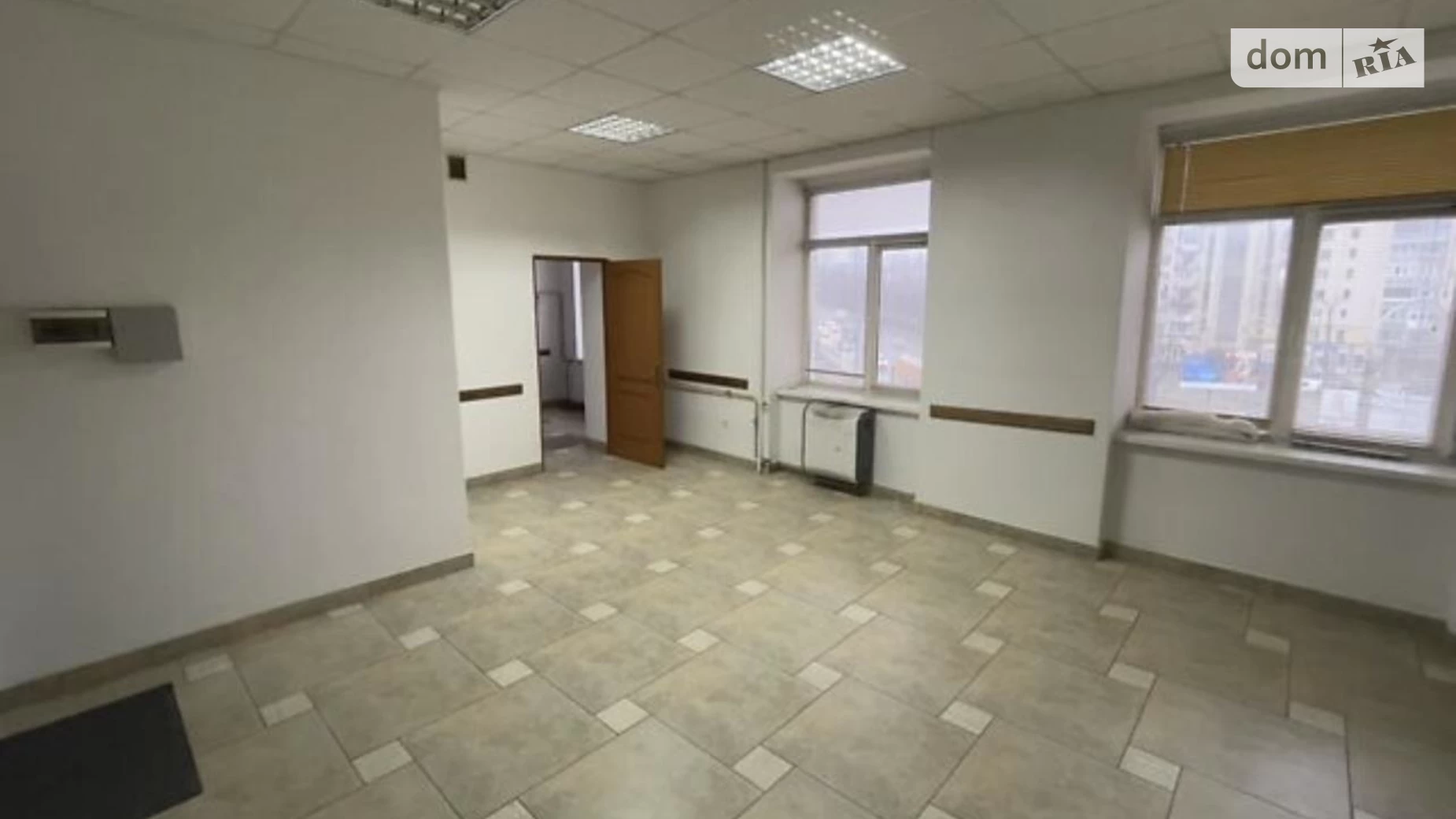 Продається офіс 46 кв. м в бізнес-центрі, цена: 36800 $ - фото 3