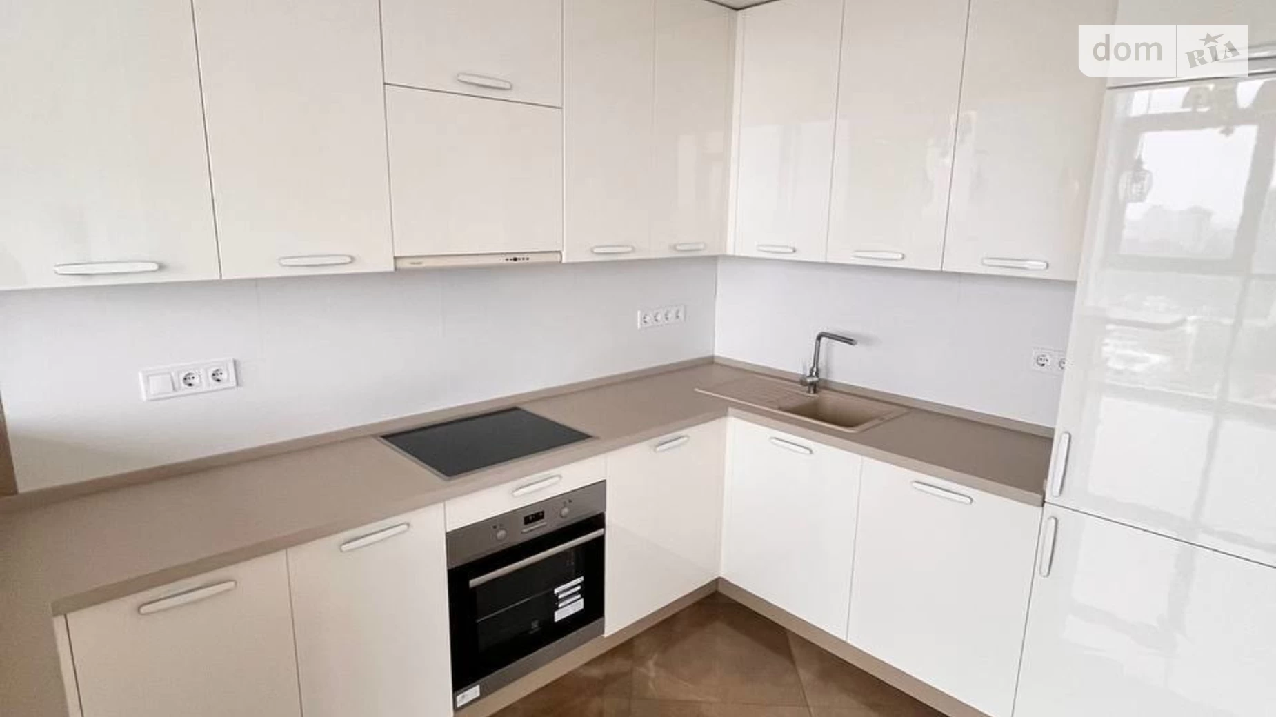 Продается 1-комнатная квартира 53.6 кв. м в Одессе, бул. Французский, 60В - фото 3