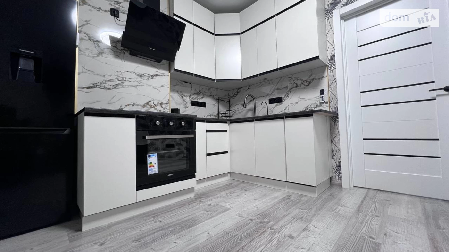 Продається 1-кімнатна квартира 54.4 кв. м у Вишневому, цена: 70700 $ - фото 2