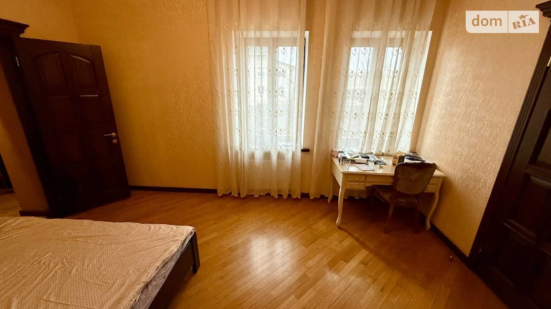 Продается часть дома 300 кв. м с подвалом, цена: 299998 $ - фото 4