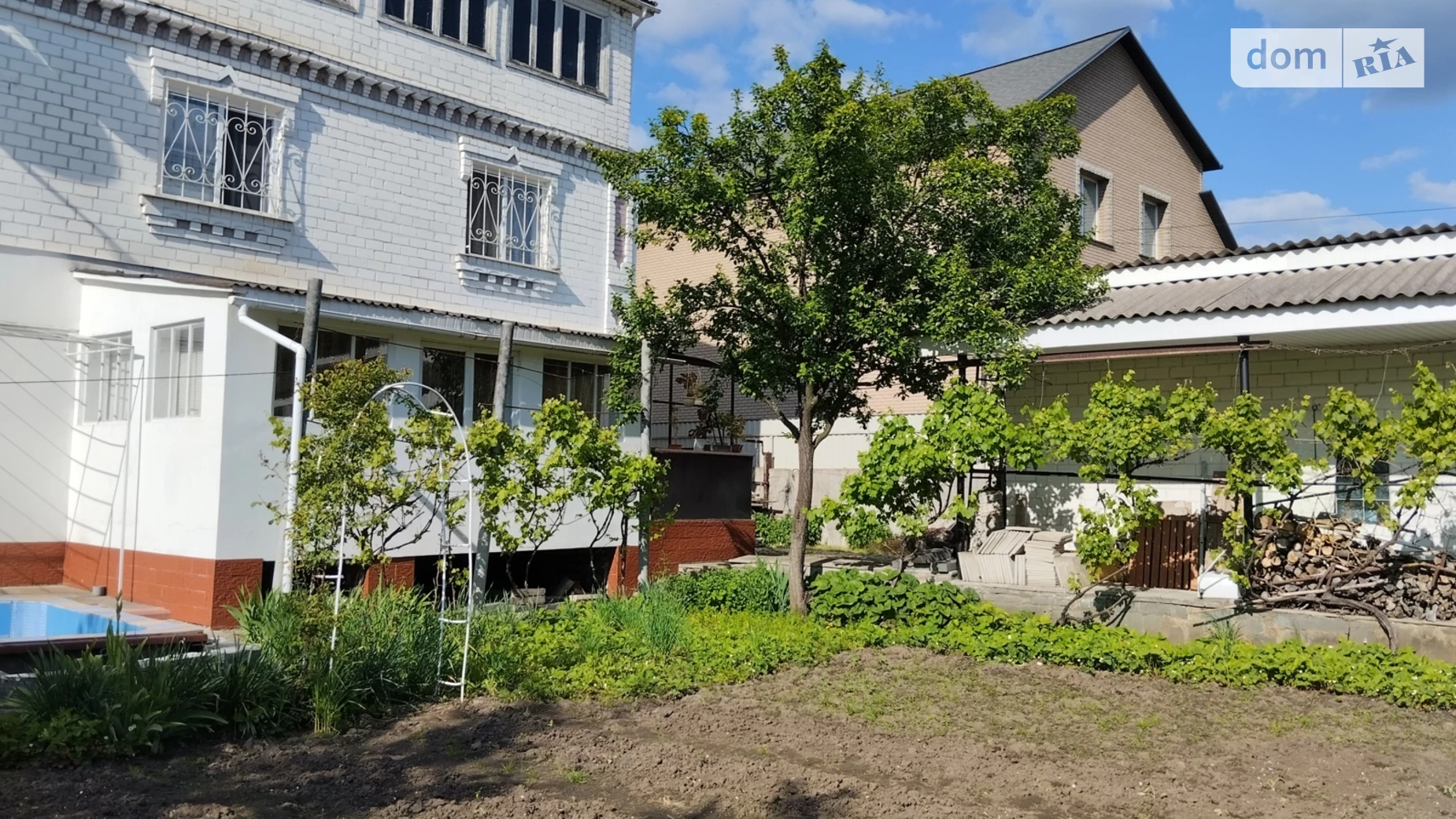 Продается дом на 2 этажа 235.5 кв. м с гаражом, цена: 95000 $ - фото 2