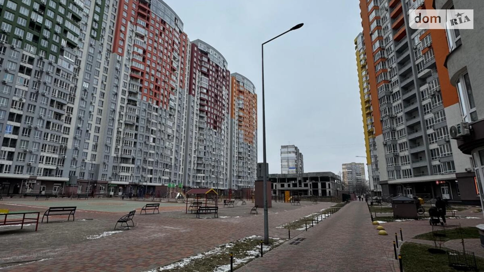 Продается 3-комнатная квартира 75 кв. м в Киеве, ул. Каховская, 60 - фото 2