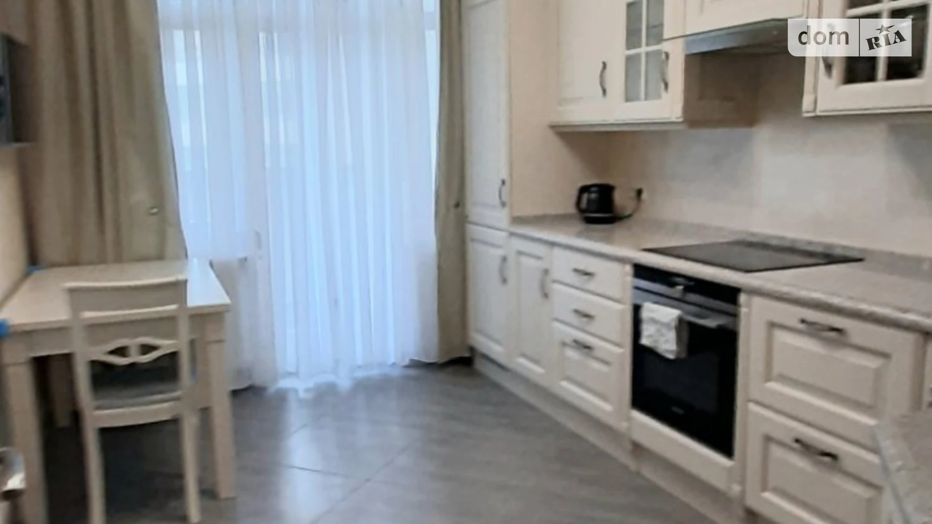 Сдается в аренду 3-комнатная квартира 140 кв. м в Киеве, ул. Коновальца Евгения - фото 2