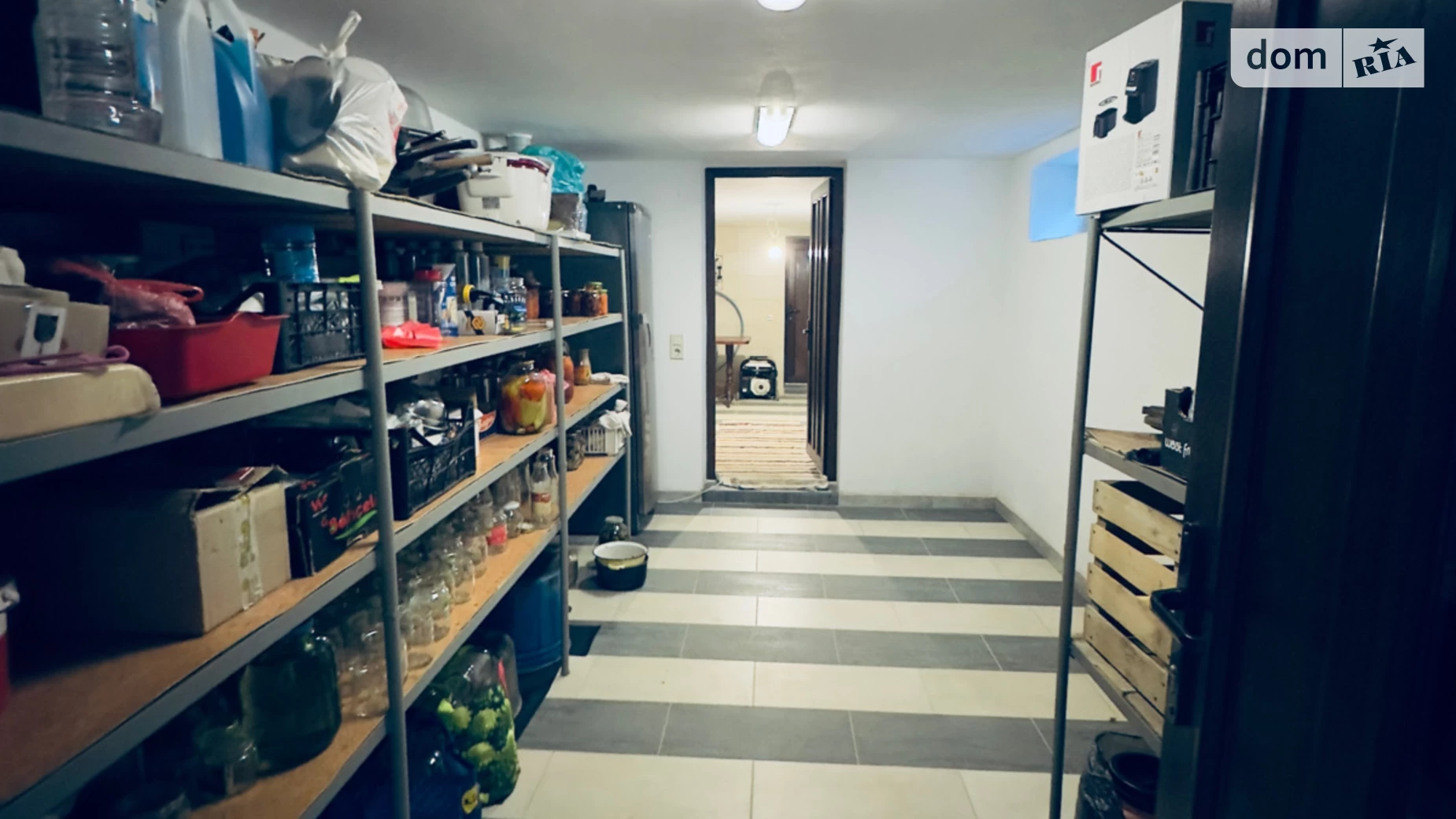 Продається будинок 3 поверховий 550 кв. м з балконом, цена: 180000 € - фото 3