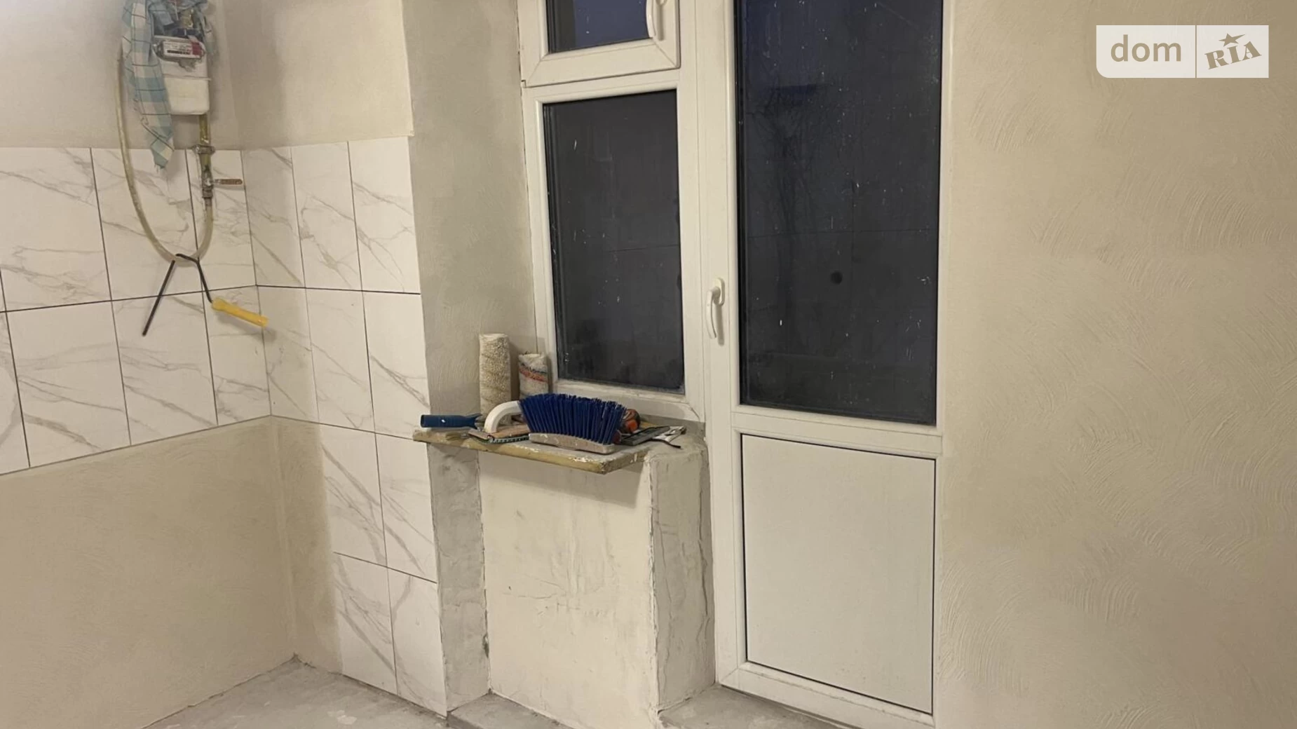 Продается 2-комнатная квартира 58 кв. м в Ужгороде, ул. Божук - фото 2