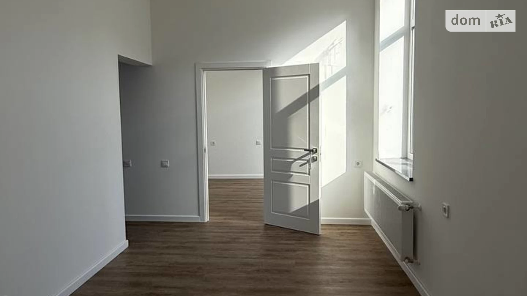 Продается 2-комнатная квартира 52.8 кв. м в Черновцах, ул. Заньковецкой Марии, 15 - фото 2