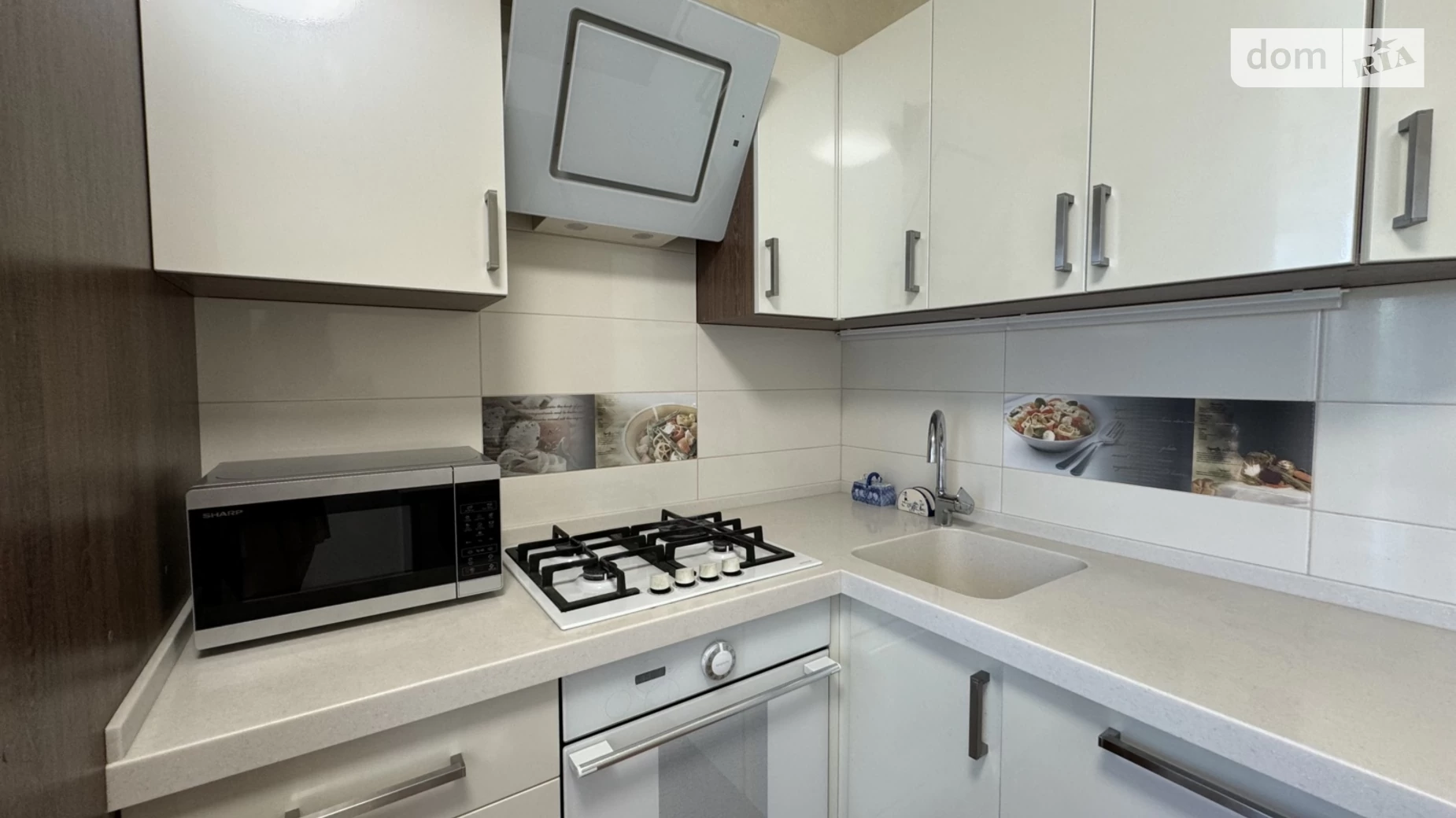Продается 3-комнатная квартира 72 кв. м в Ужгороде, цена: 77500 $ - фото 2