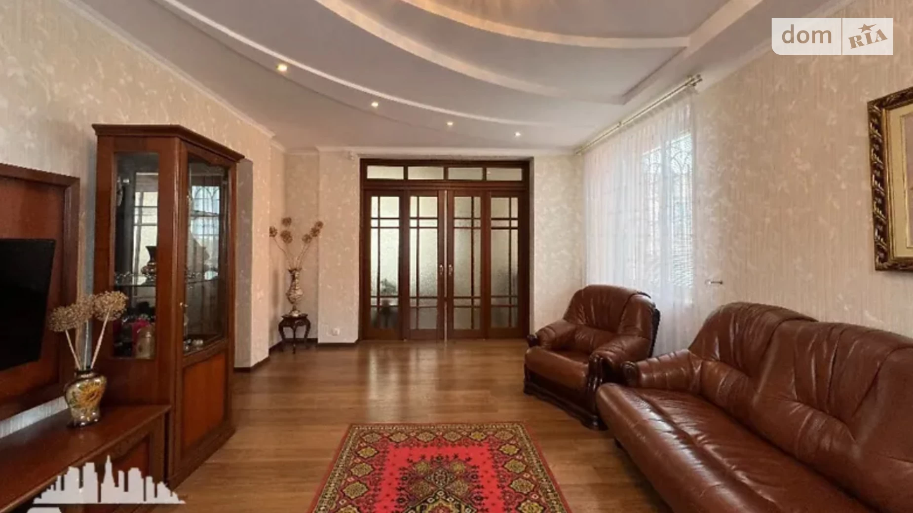 Продается дом на 2 этажа 236 кв. м с балконом, цена: 162000 $ - фото 2