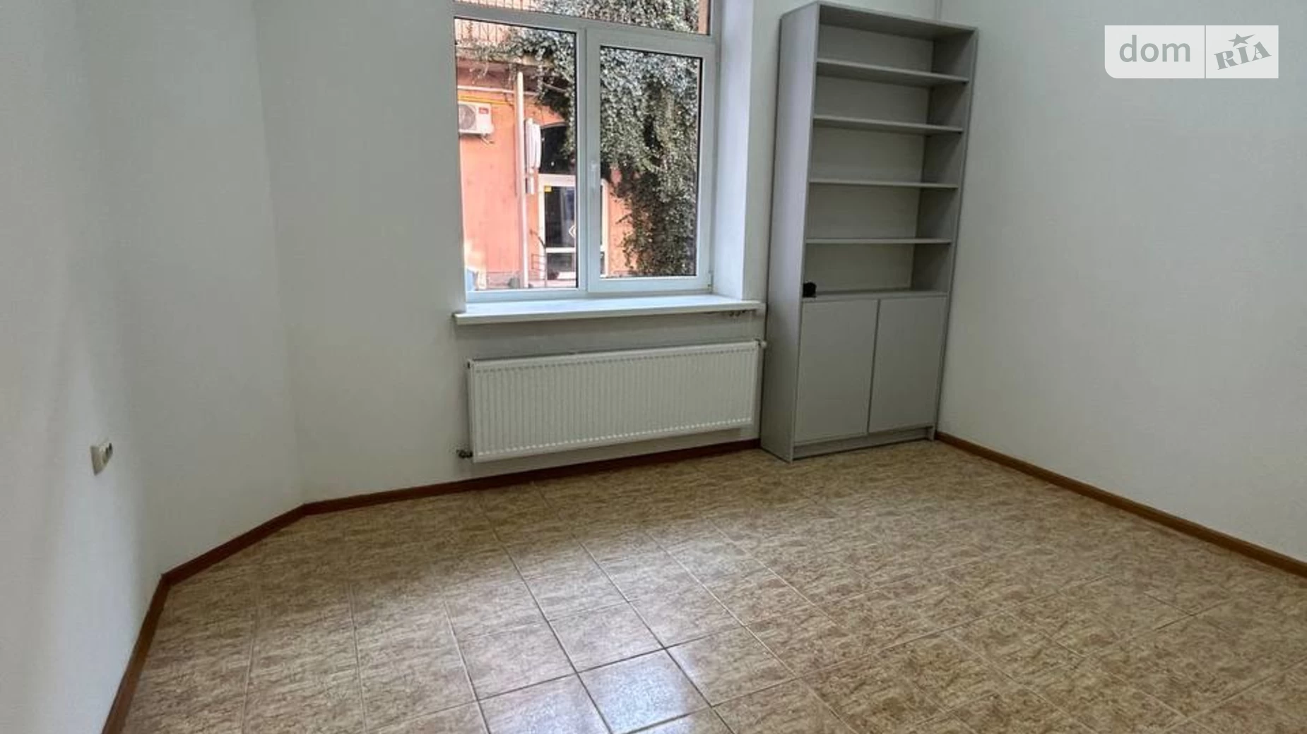 Продается помещения свободного назначения 36 кв. м в 3-этажном здании, цена: 73500 $ - фото 2