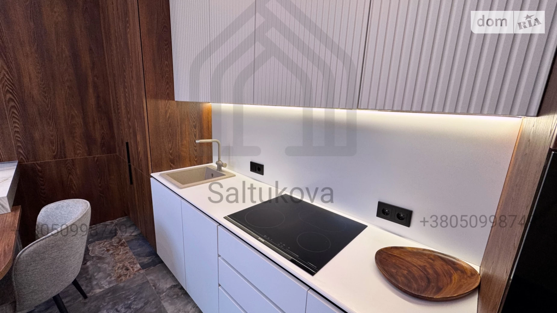 Продається 2-кімнатна квартира 95 кв. м у Ужгороді, вул. Легоцького, 80 - фото 2