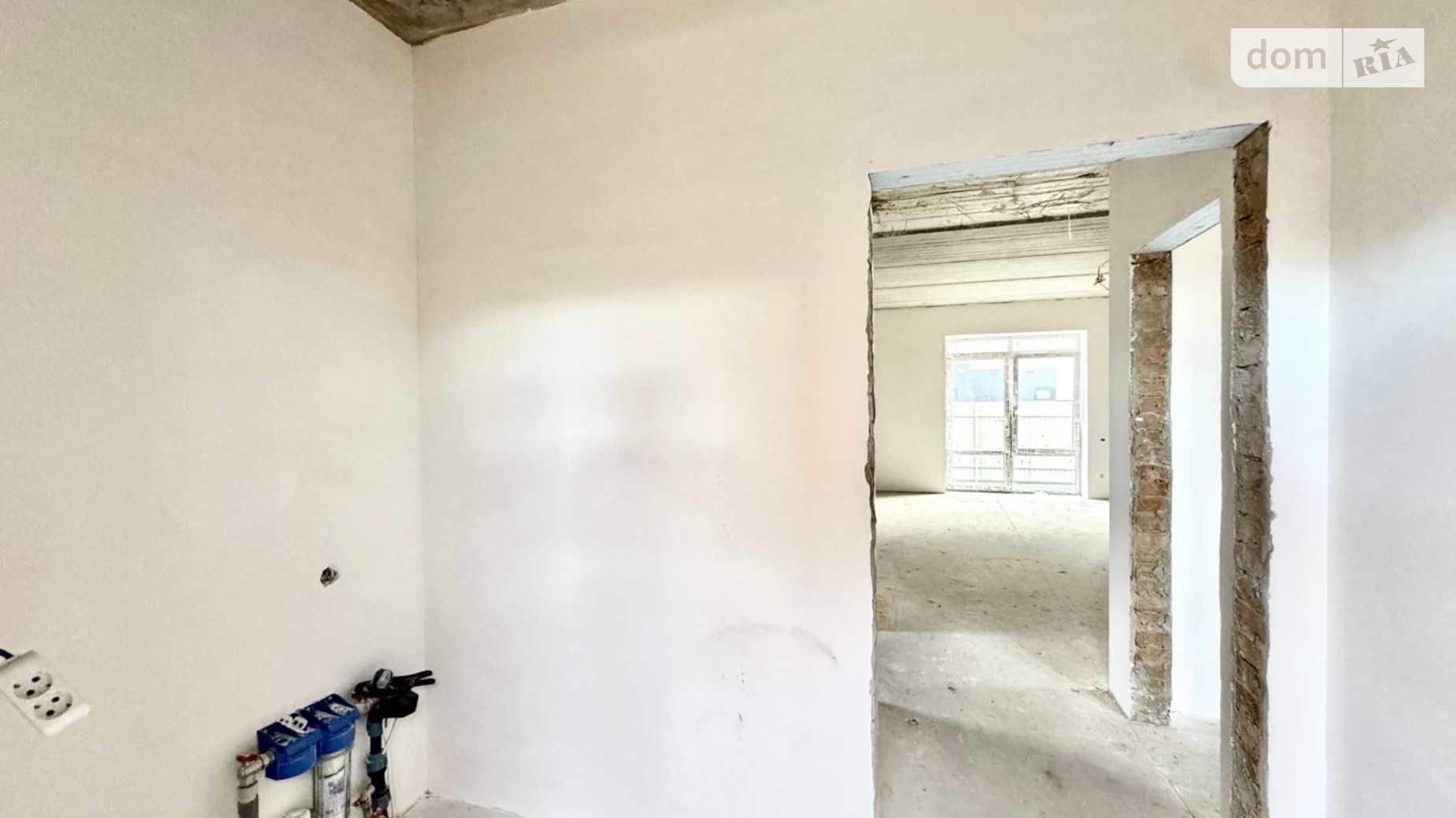 Продается дом на 2 этажа 125 кв. м с бассейном, цена: 89000 $ - фото 3