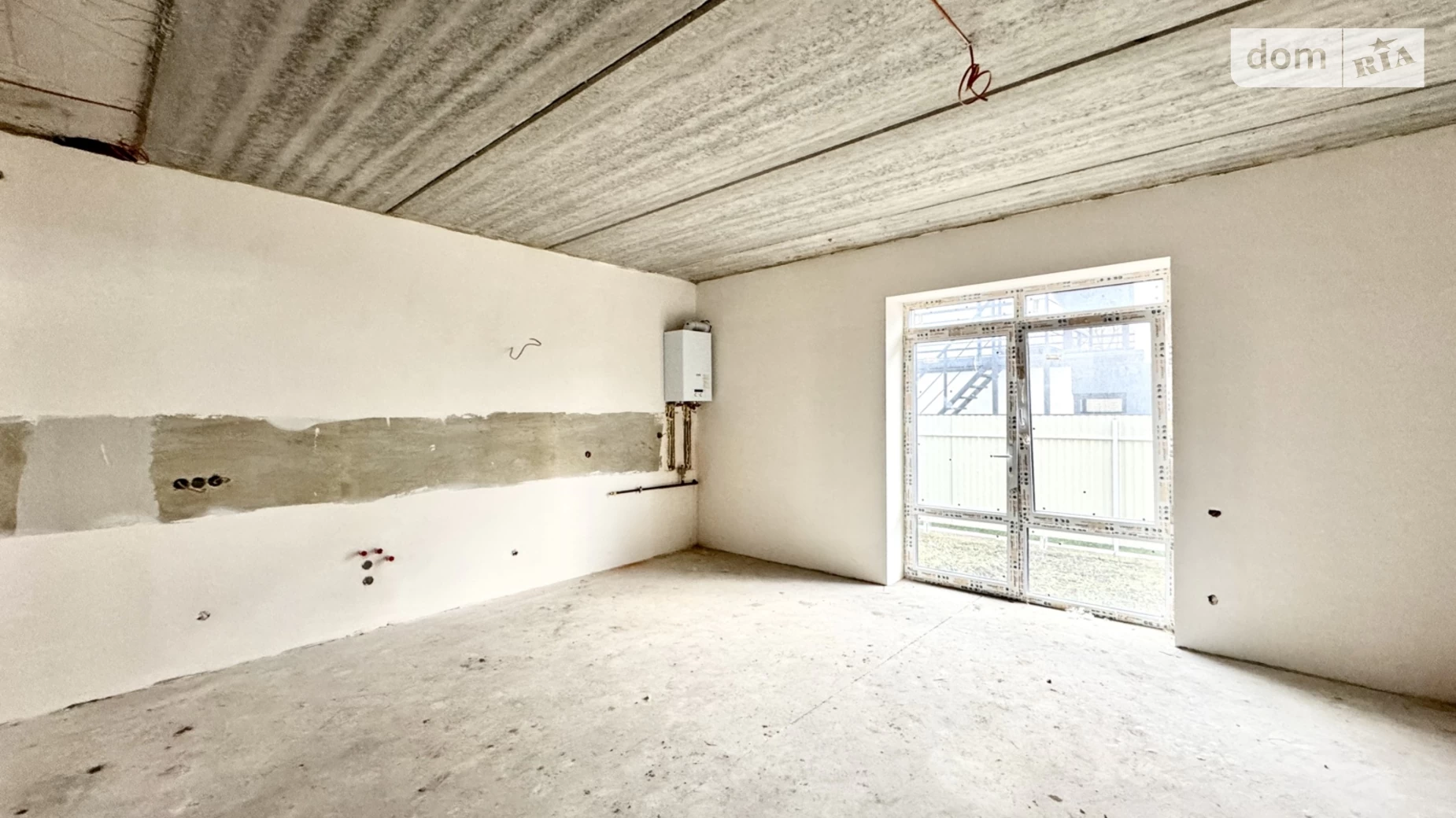 Продается дом на 2 этажа 125 кв. м с бассейном, цена: 89000 $ - фото 5