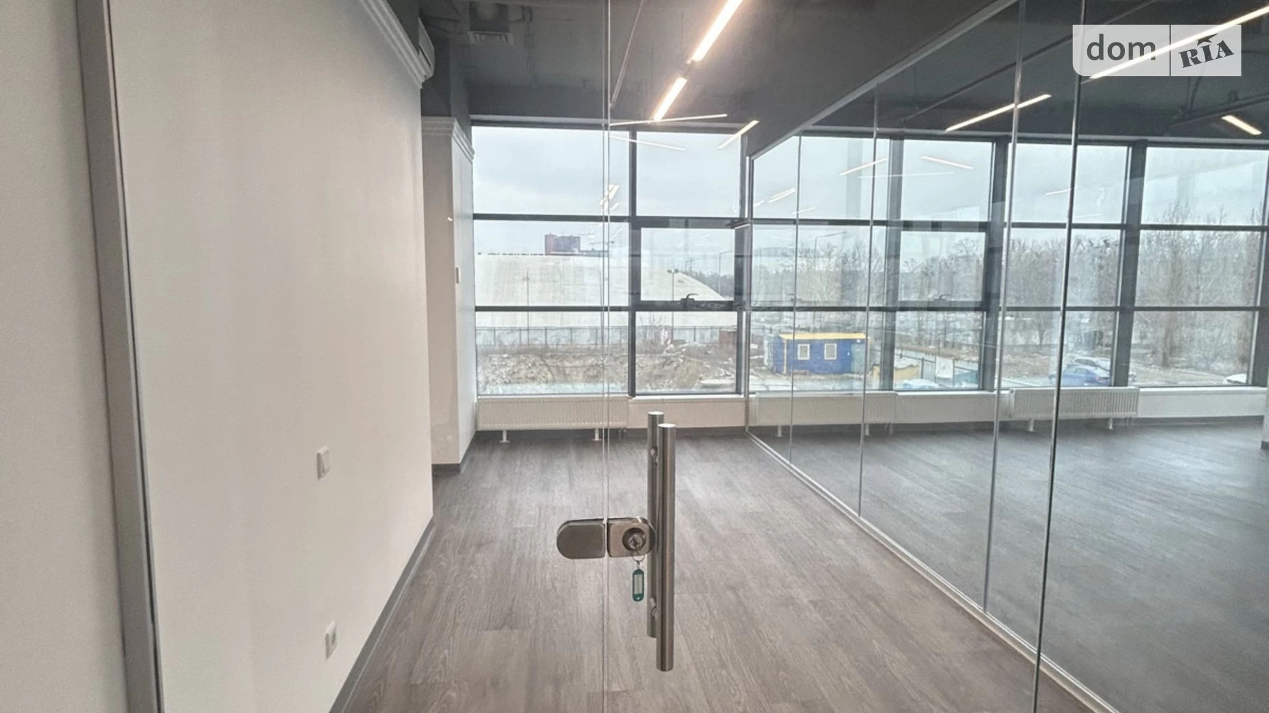Здається в оренду офіс 1377 кв. м в бізнес-центрі, цена: 30294 $ - фото 2