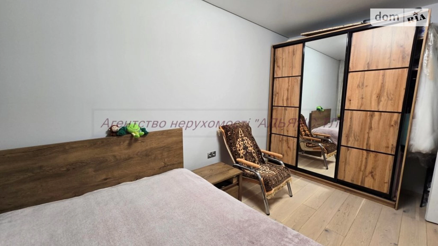Продается 3-комнатная квартира 72.5 кв. м в Ужгороде, цена: 78500 $ - фото 4