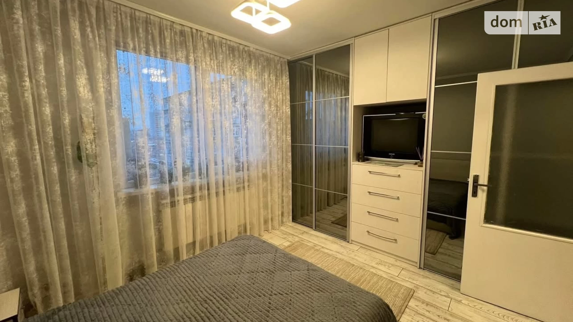 Продается 3-комнатная квартира 72.5 кв. м в Ужгороде, цена: 78500 $ - фото 5