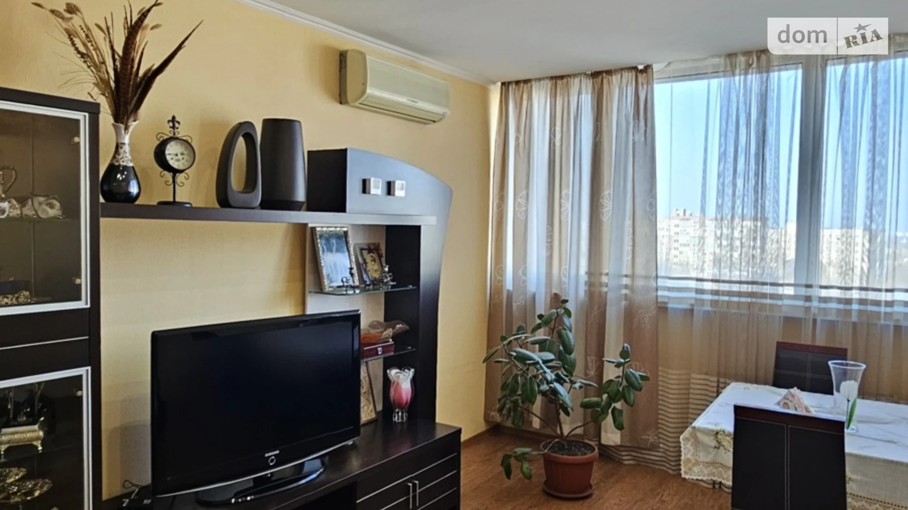 Продається 2-кімнатна квартира 77.8 кв. м у Одесі, вул. Старицького - фото 2