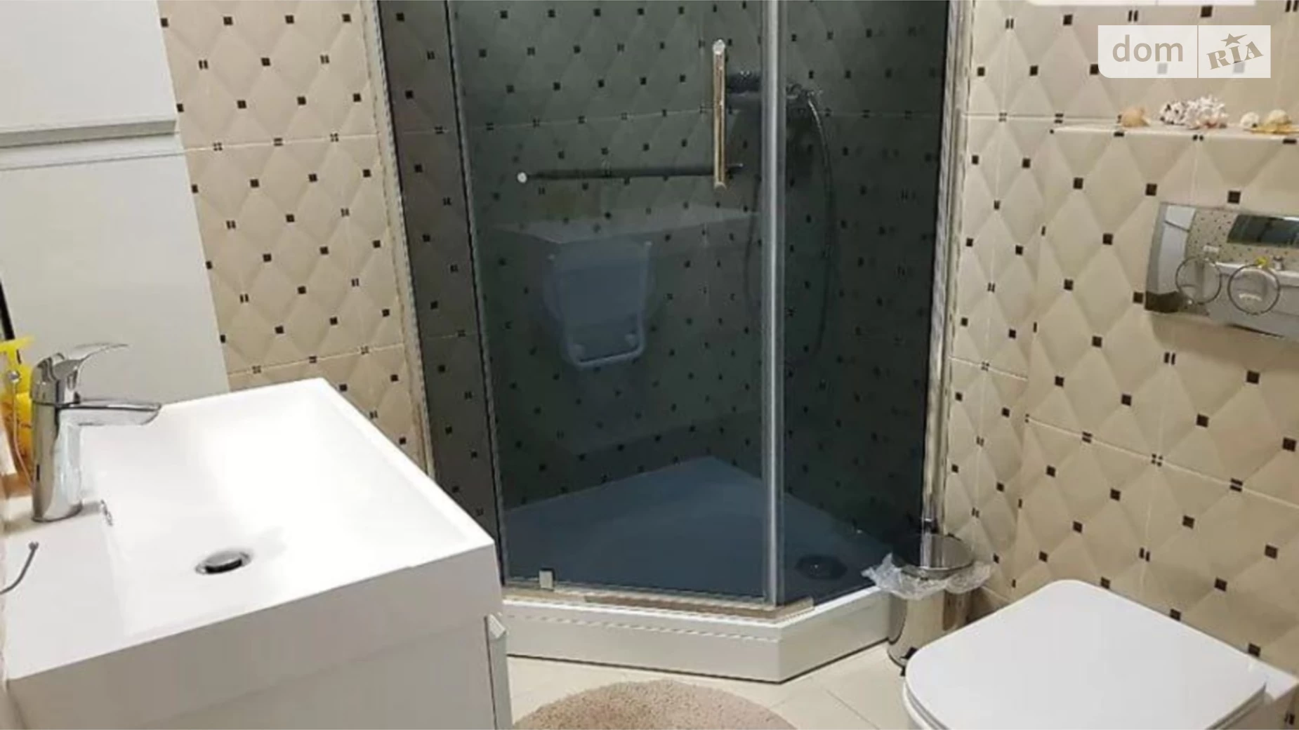 Продается дом на 2 этажа 323 кв. м с бассейном, цена: 350000 $ - фото 2