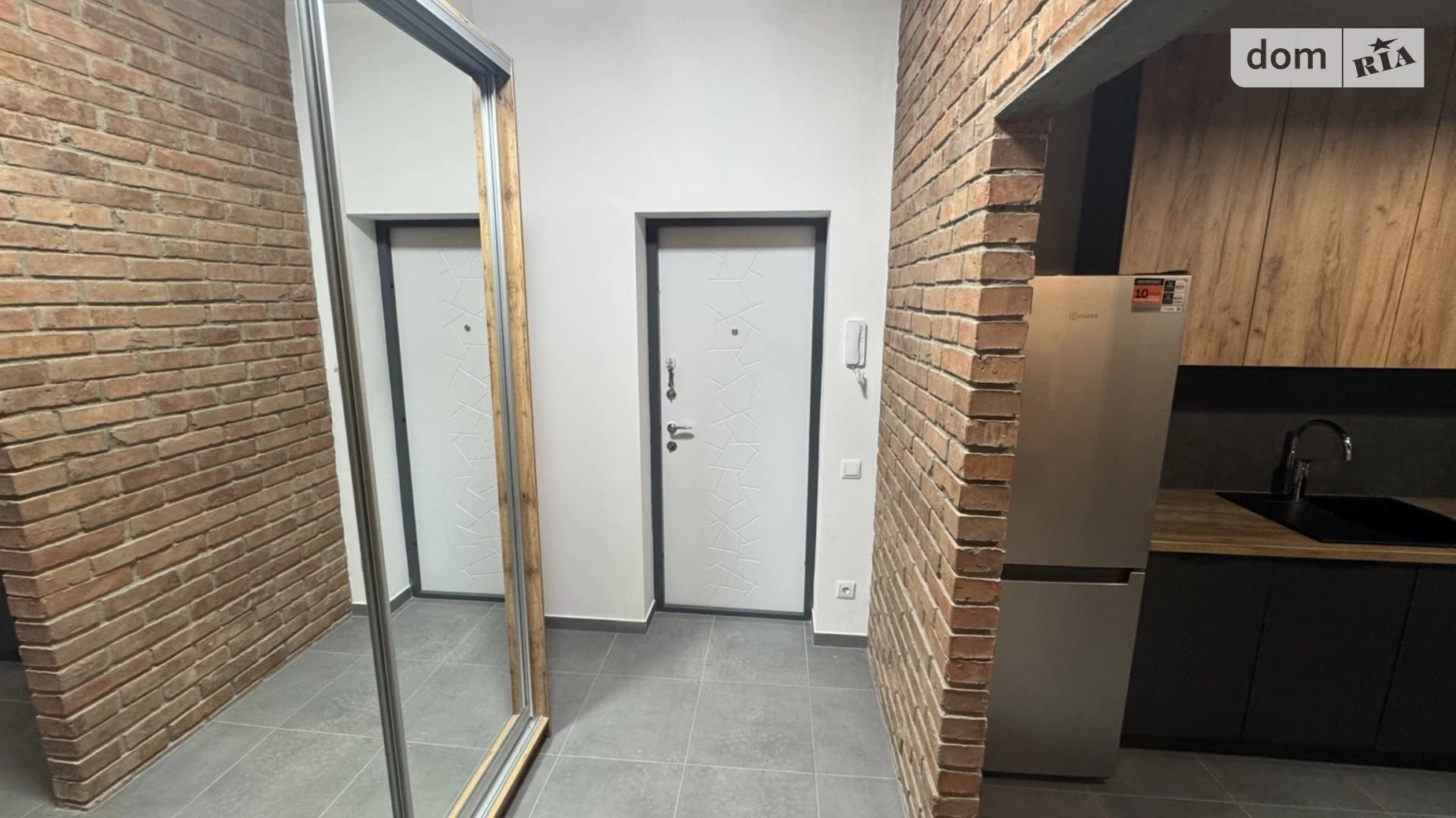 Продається 1-кімнатна квартира 35.9 кв. м у Мукачеві, вул. Данила Апостола - фото 2