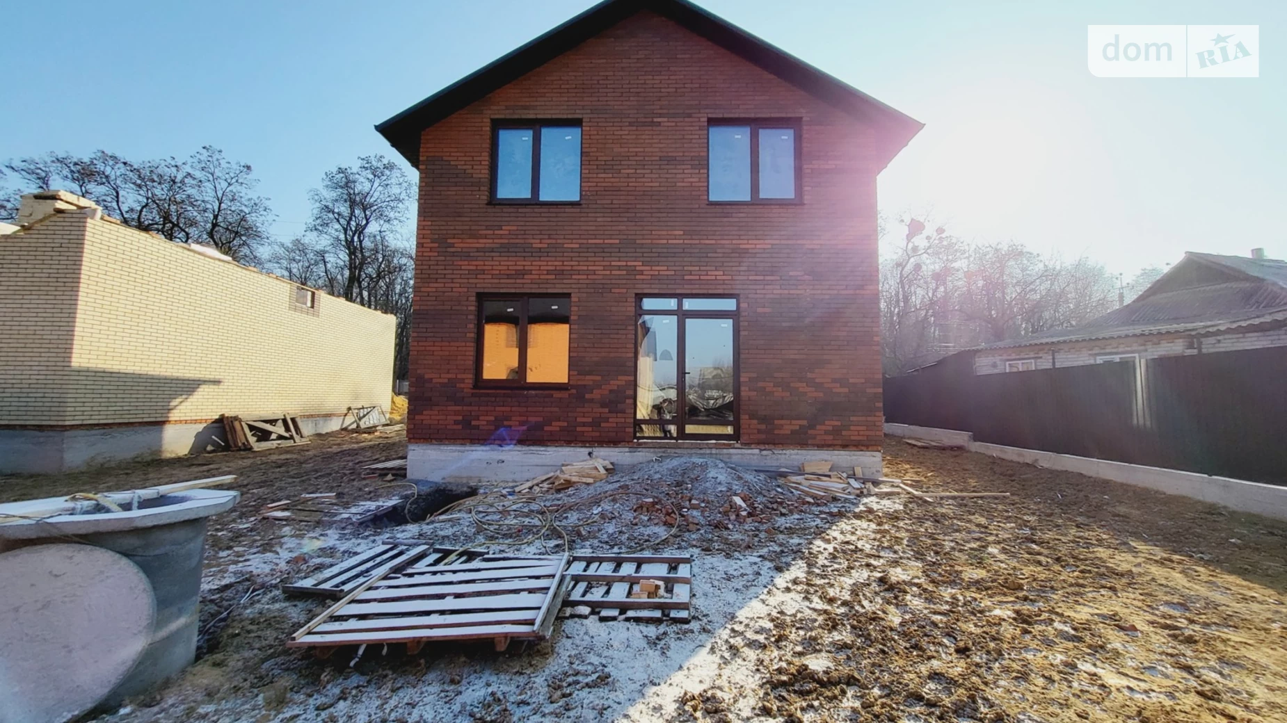 Продается дом на 2 этажа 125 кв. м с гаражом, цена: 95000 $ - фото 5