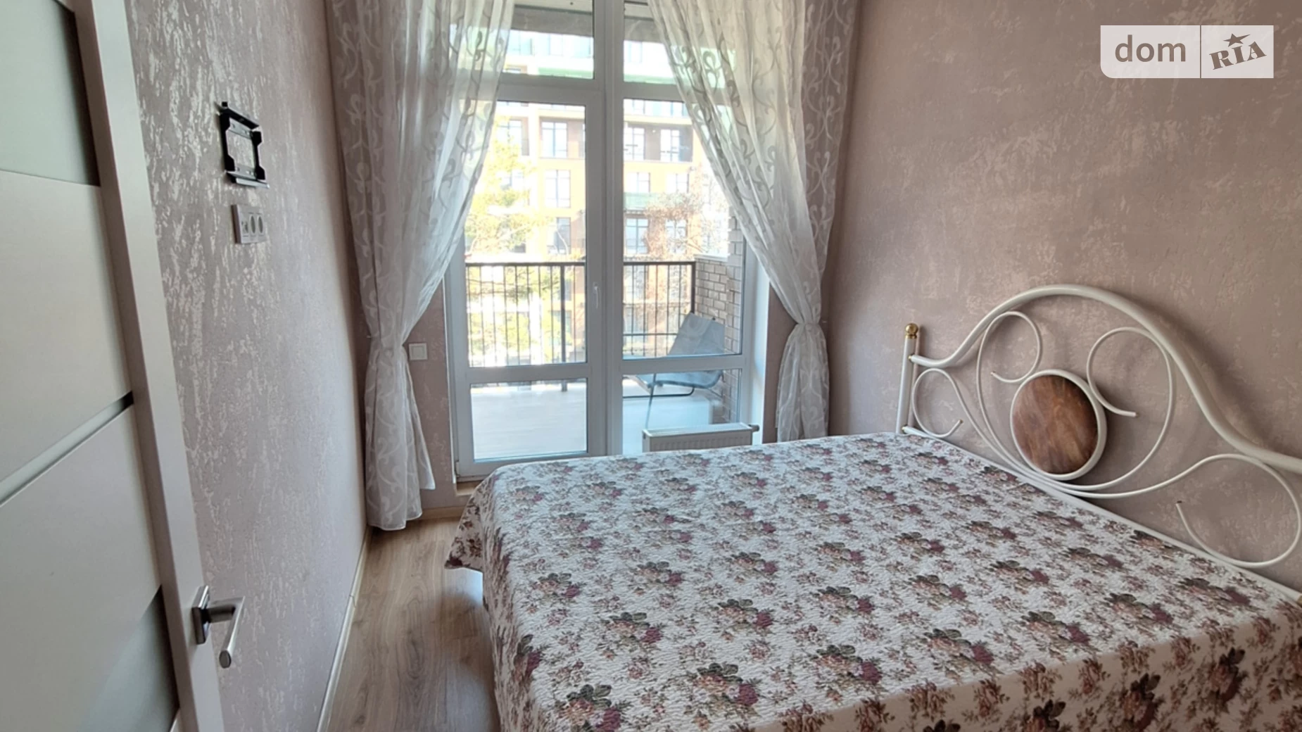 Продается 1-комнатная квартира 41 кв. м в Одессе, ул. Дмитриевская(Дмитрия Донского) - фото 2