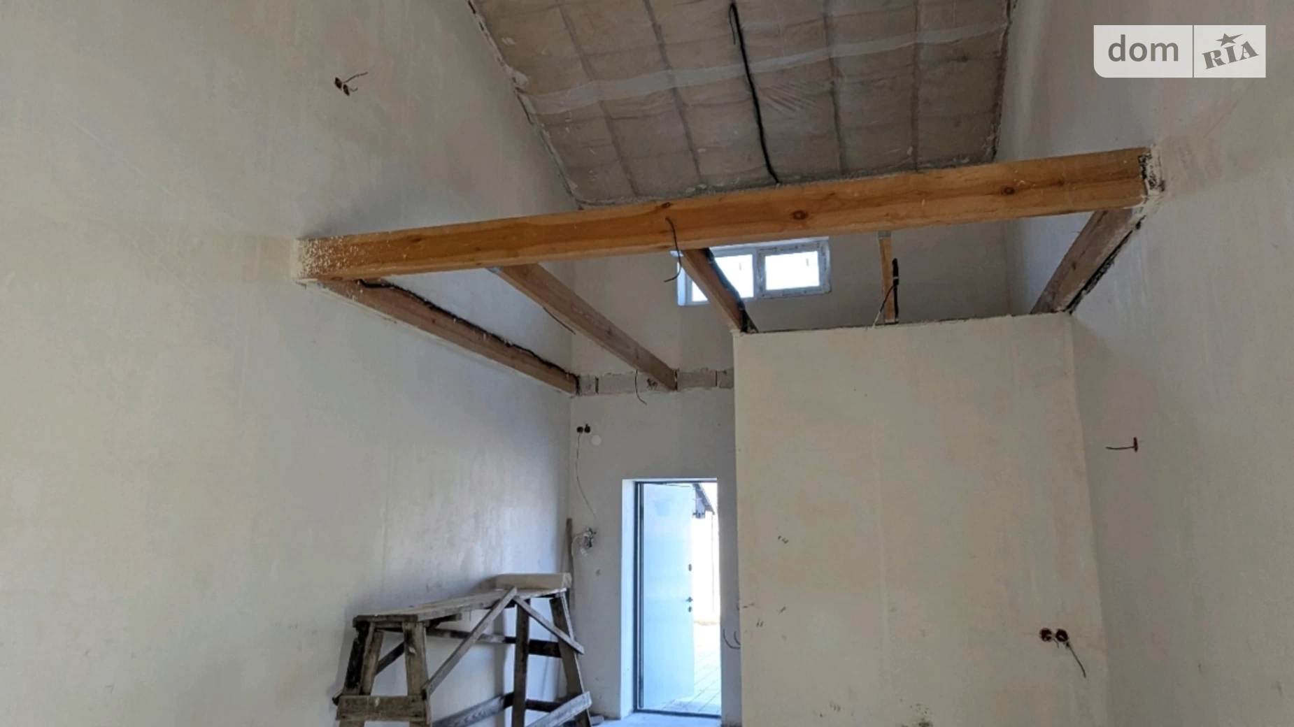 Продается дом на 2 этажа 40 кв. м с участком, цена: 27500 $ - фото 2