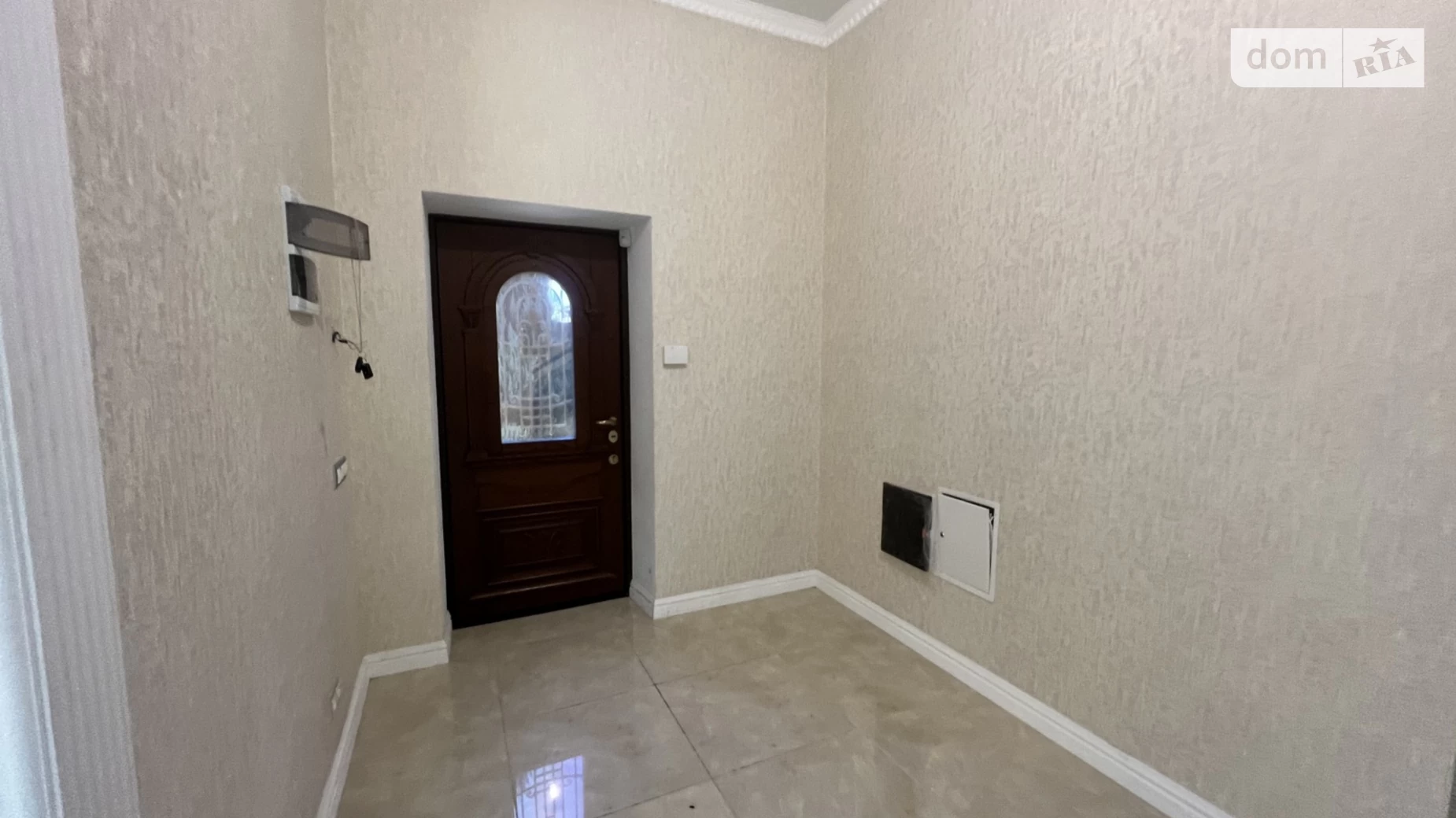 Продается дом на 2 этажа 268.8 кв. м с камином, цена: 400000 $ - фото 2