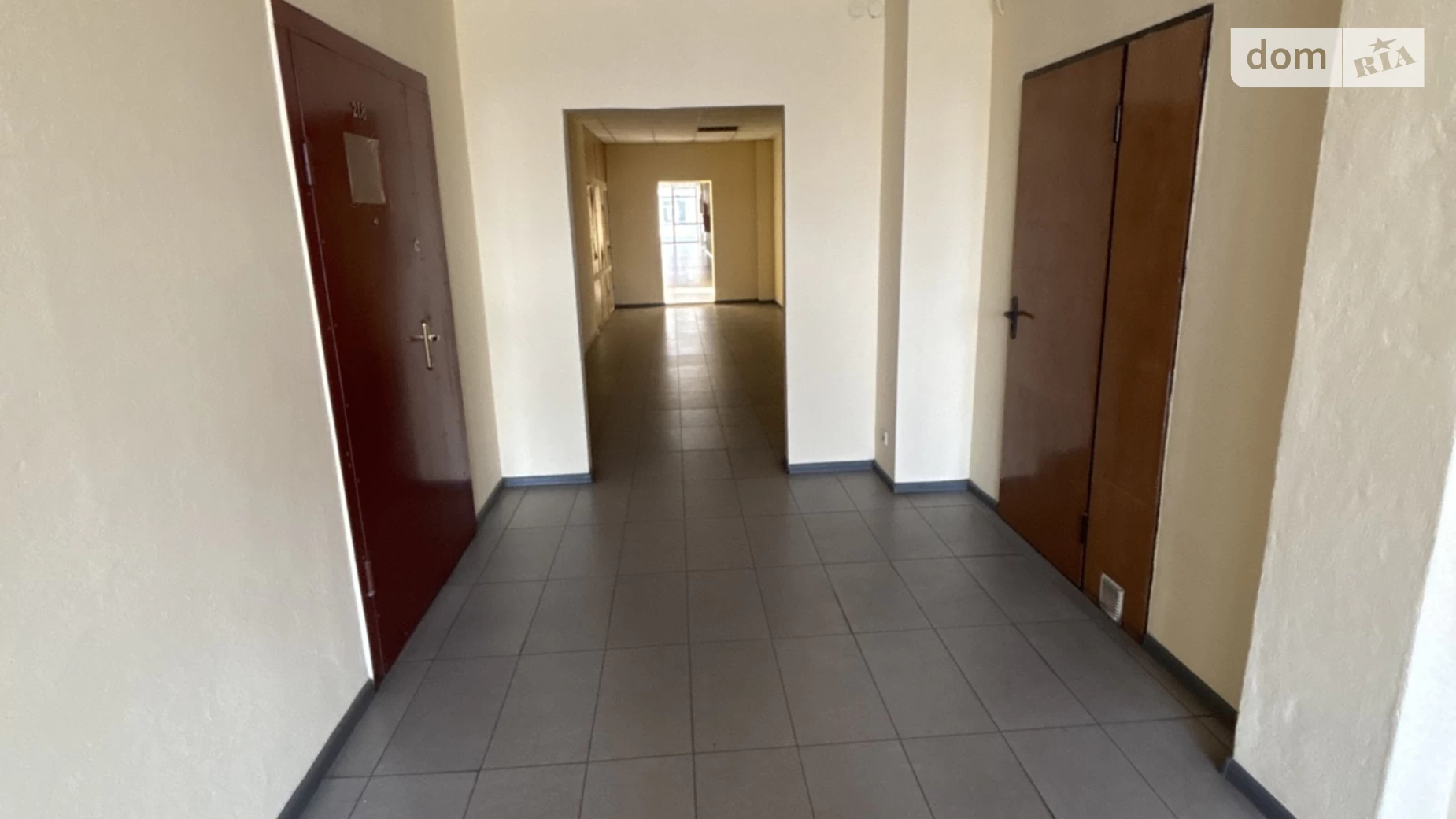 Здається в оренду офіс 18 кв. м в бізнес-центрі, цена: 144 $ - фото 3