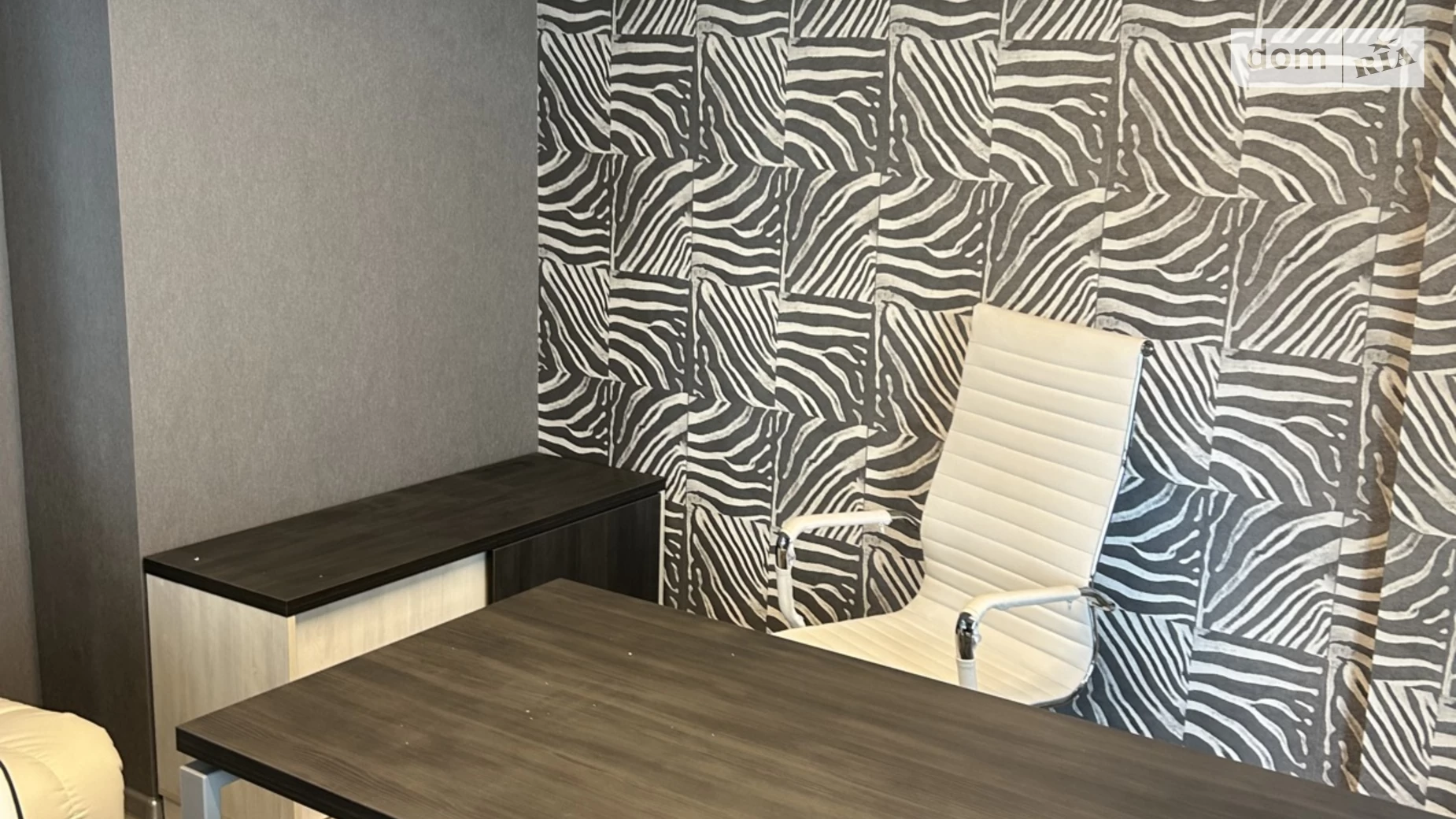 Здається в оренду офіс 72 кв. м в бізнес-центрі, цена: 900 $ - фото 4