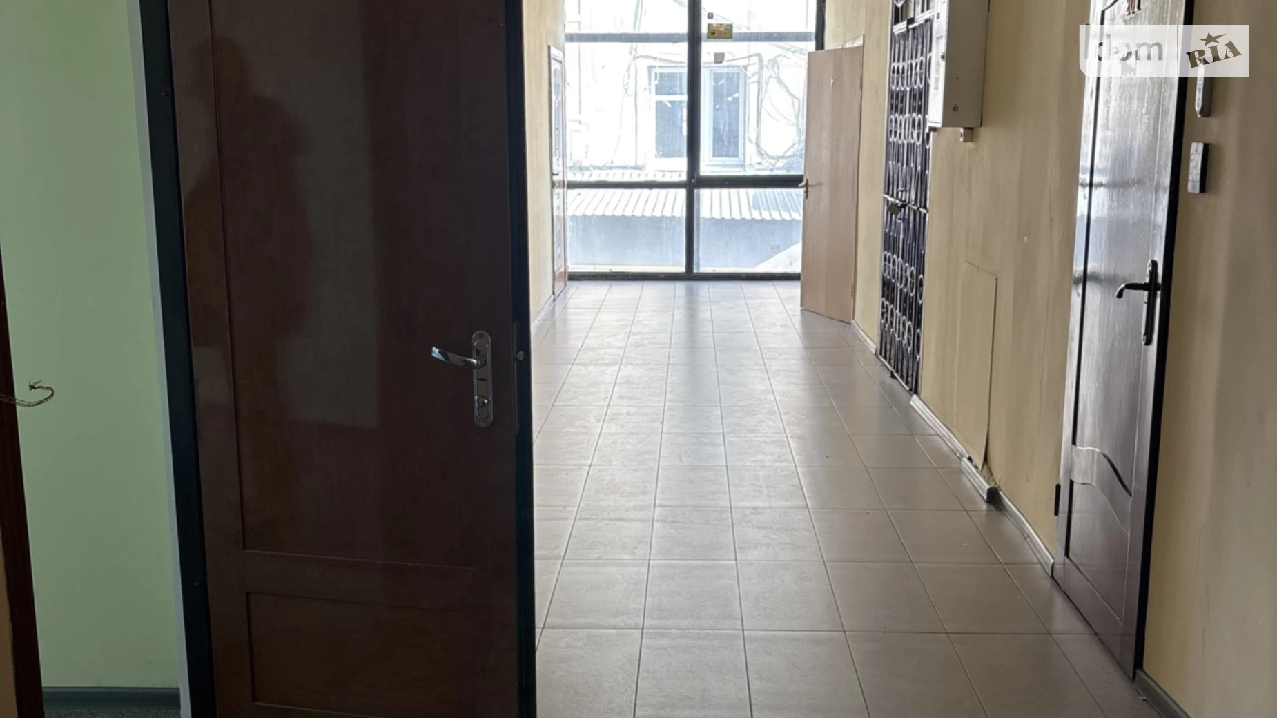 Сдается в аренду офис 17 кв. м в бизнес-центре, цена: 136 $ - фото 4