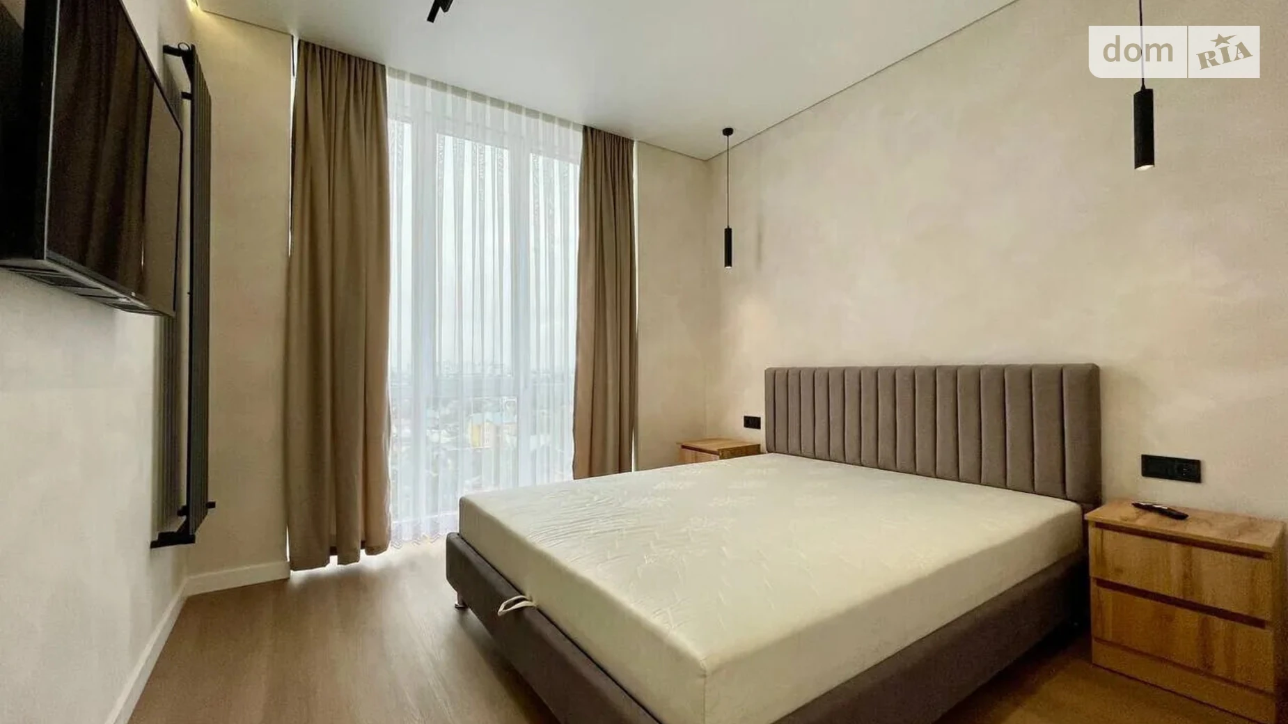 Продается 1-комнатная квартира 41 кв. м в Ивано-Франковске, ул. Кисилевской Ольги, 31 - фото 2