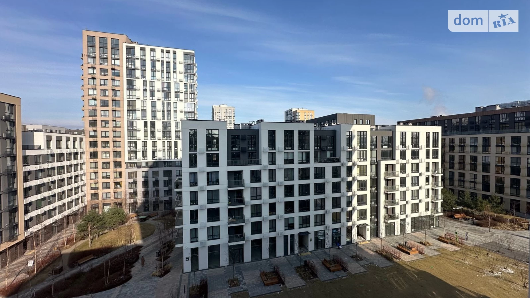 Продается 2-комнатная квартира 68.8 кв. м в Киеве, ул. Салютная, 2 - фото 2